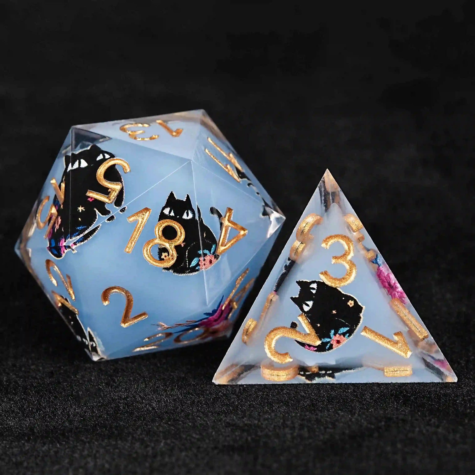 Cool dice sets: 7 gold font polyhedron dnd black cat resin  d20 dice + d4 dice | Bear Dice