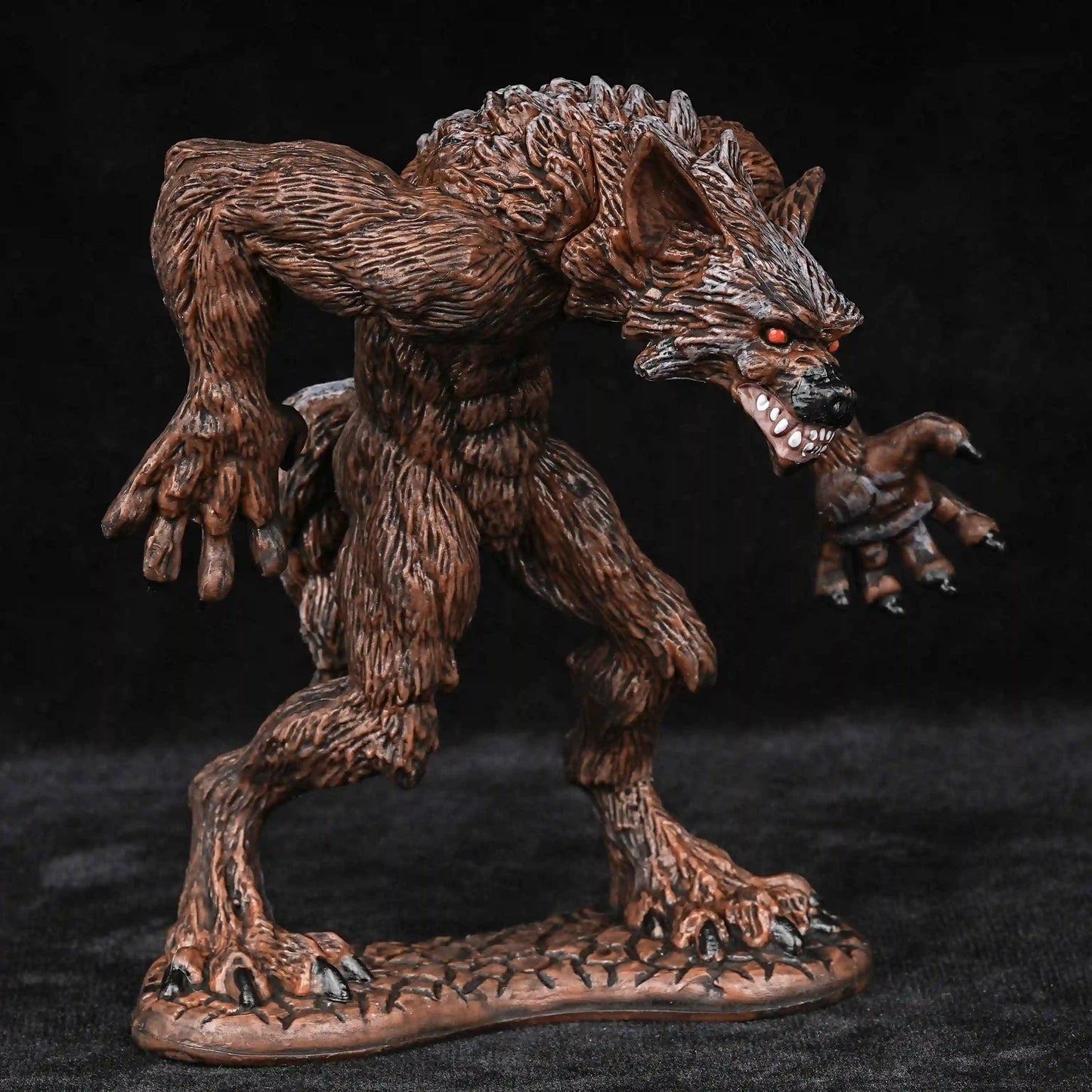 Modèle de loup-garou des royaumes mythiques - Statue exquise de créature mythique de 4 pouces Donjons et dragons, Pathfinder