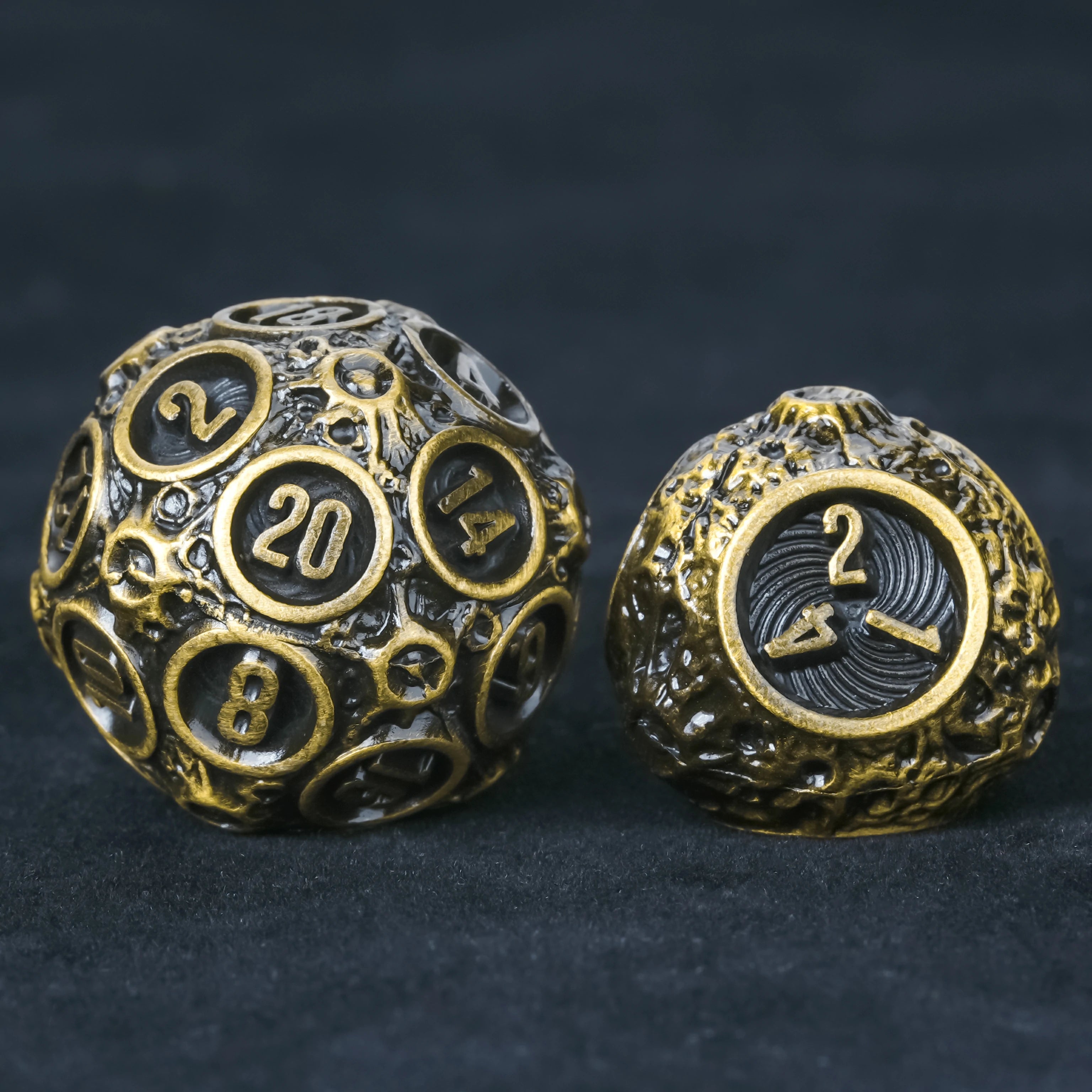 Spherical Planet Metal Dice Set – 7-Piece Bronze Hollow DnD Dice for Tabletop RPG