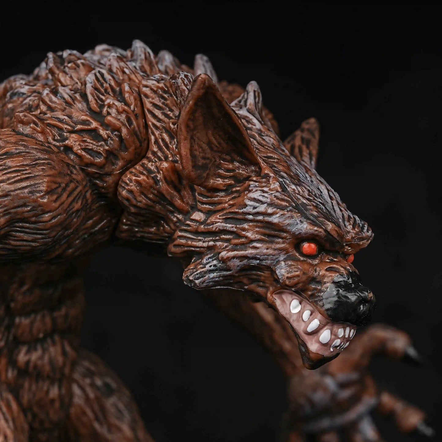 Modèle de loup-garou des royaumes mythiques - Statue exquise de créature mythique de 4 pouces Donjons et dragons, Pathfinder