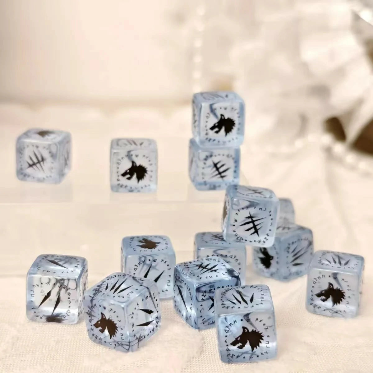 Warhammer 40K Space Wolves Transparent Acrylic D6 Dice