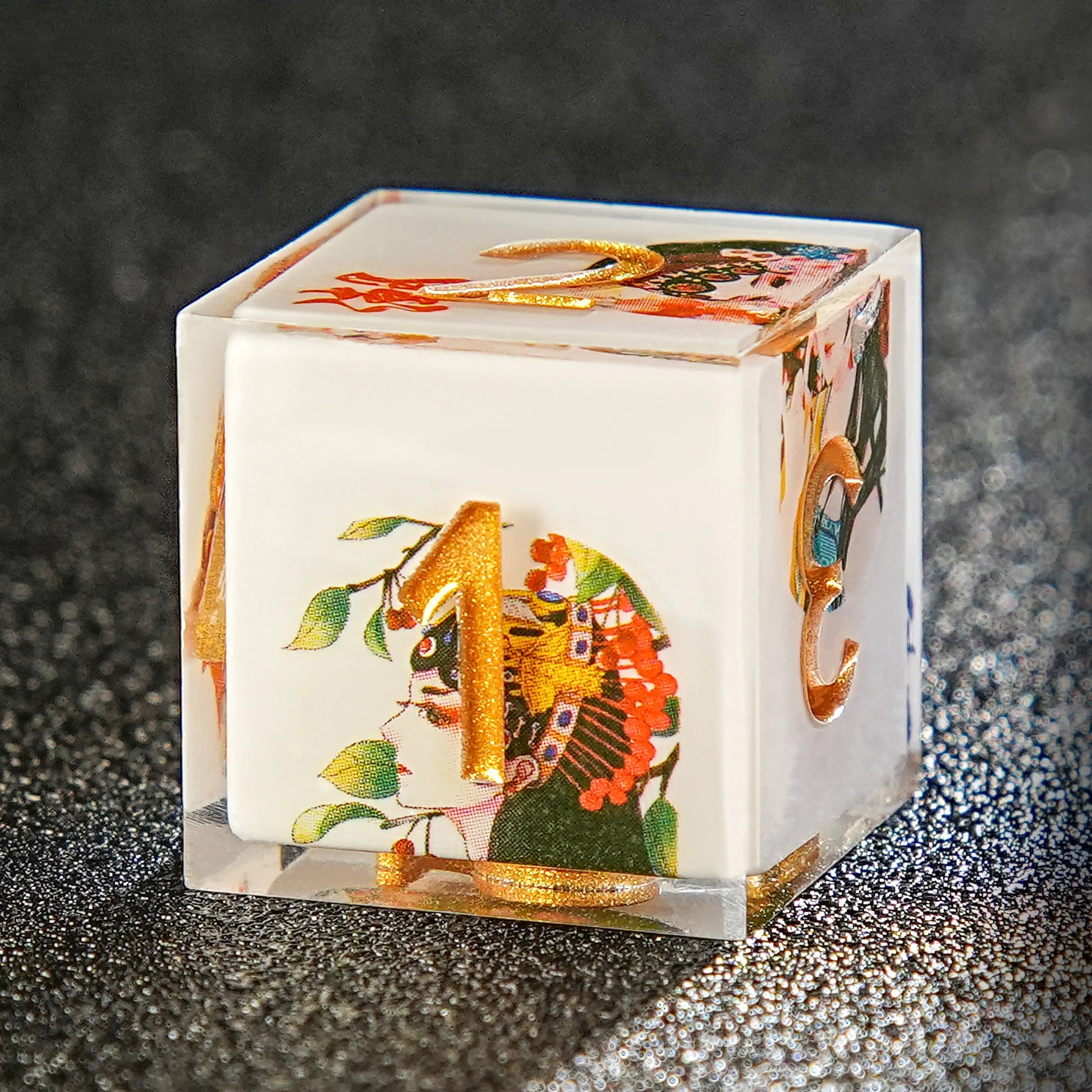 Chinese Style Elements-Peking Opera White Resin D6 Dice + Gold Numbers | Bear Dice