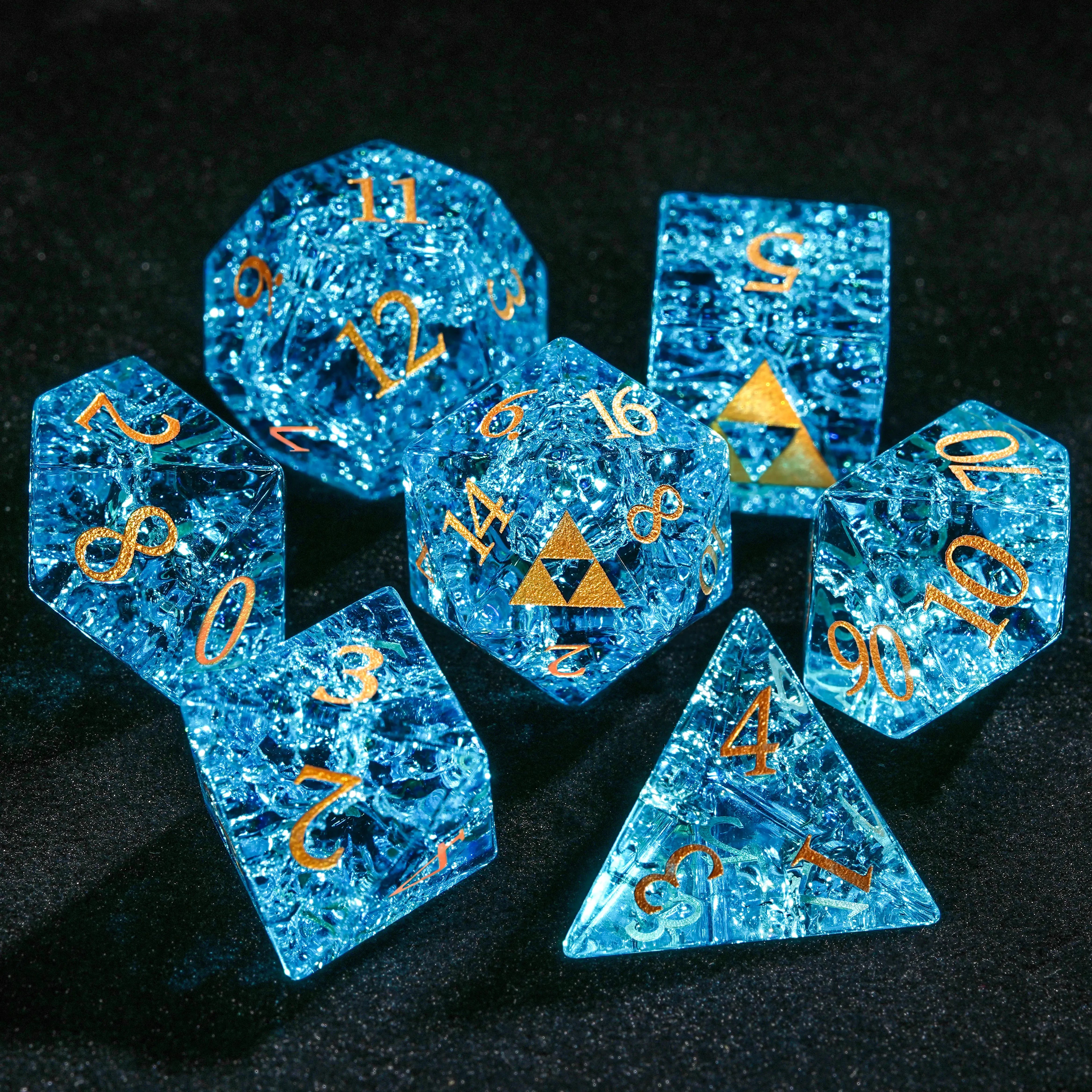 Crackle-Effect Aquamarine Galss Dice Set