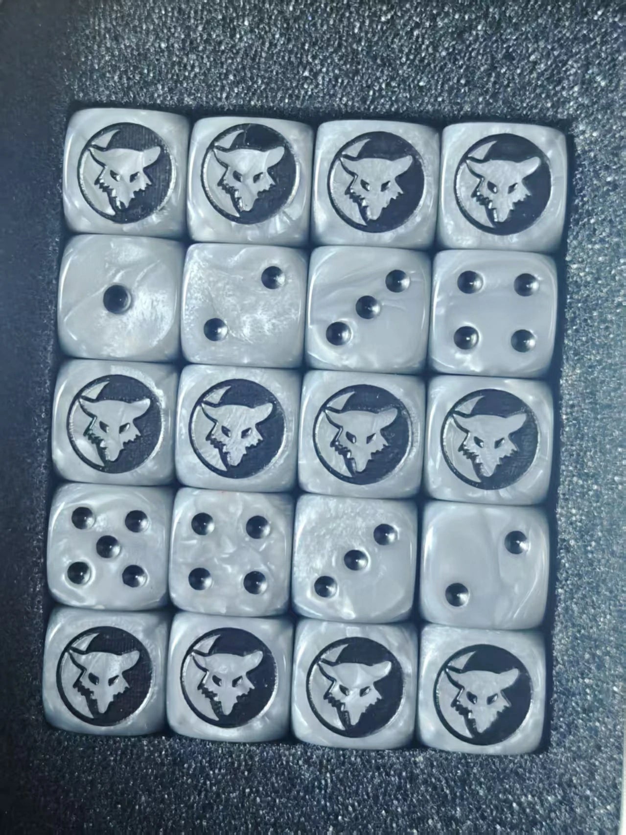 Warhammer 40K Space Wolves D6 Dice | Premium Tabletop Gaming Dice Set