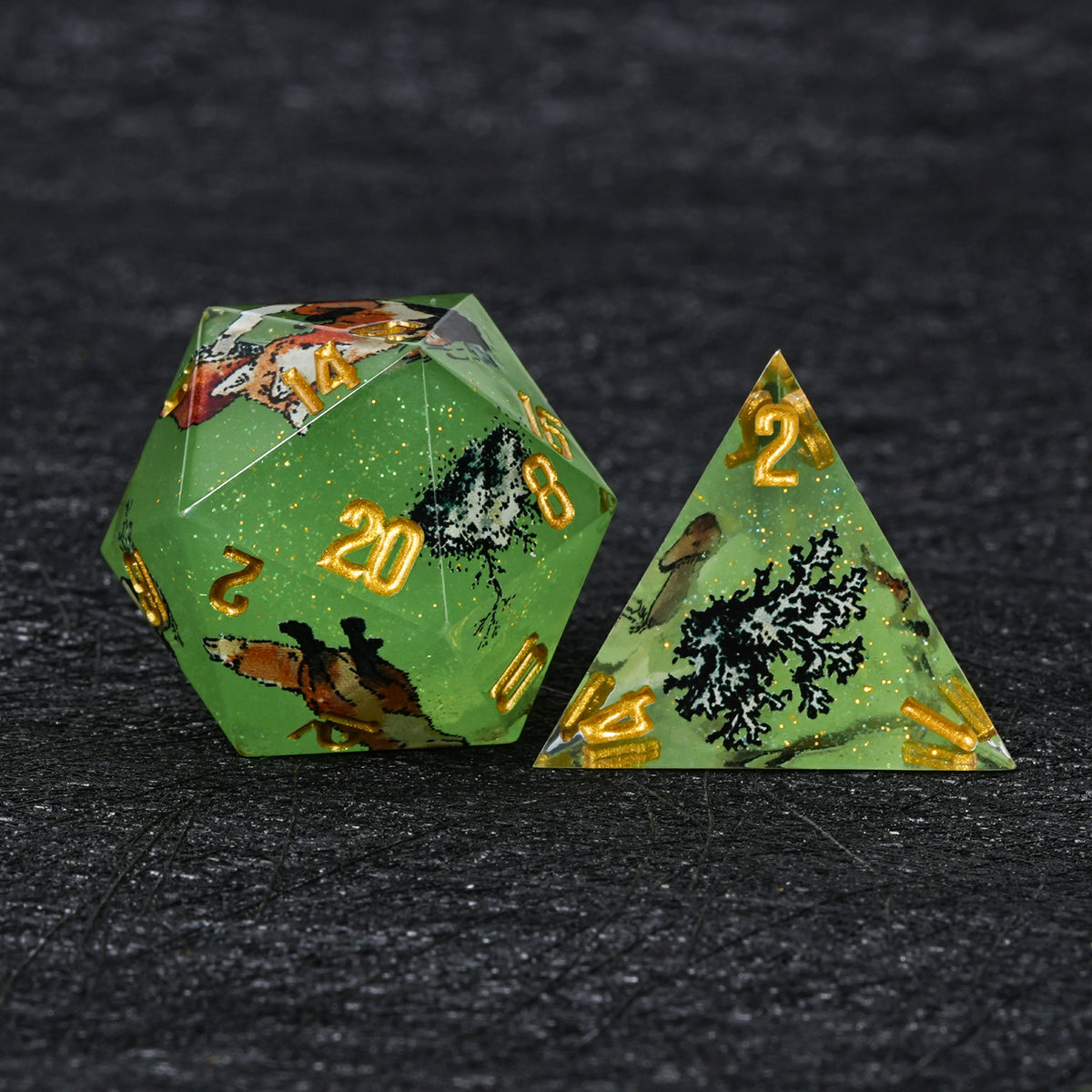Fox Resin Dice Set Green Glitter with Gold Numbers