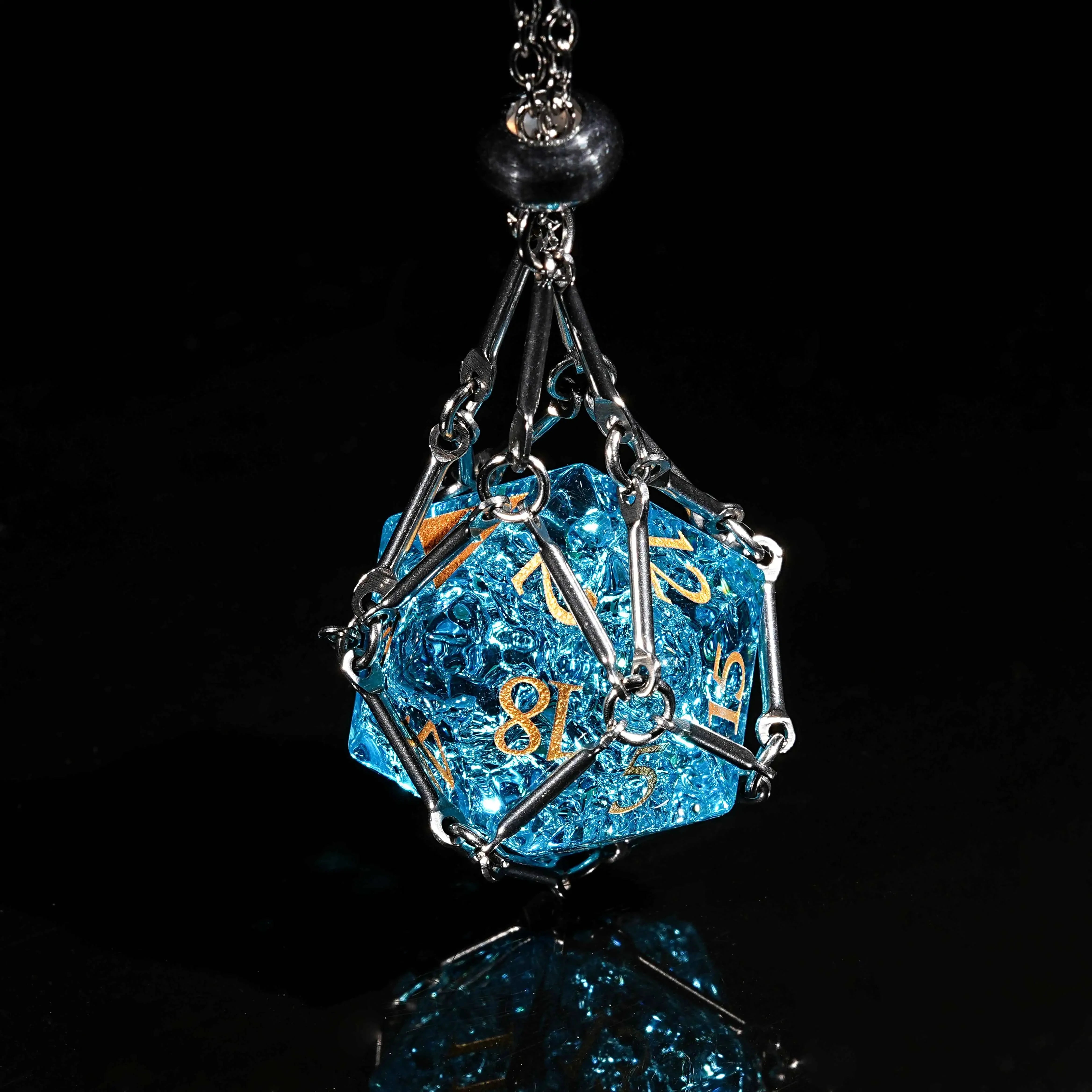 Crackle-Effect Aquamarine Galss Dice Set