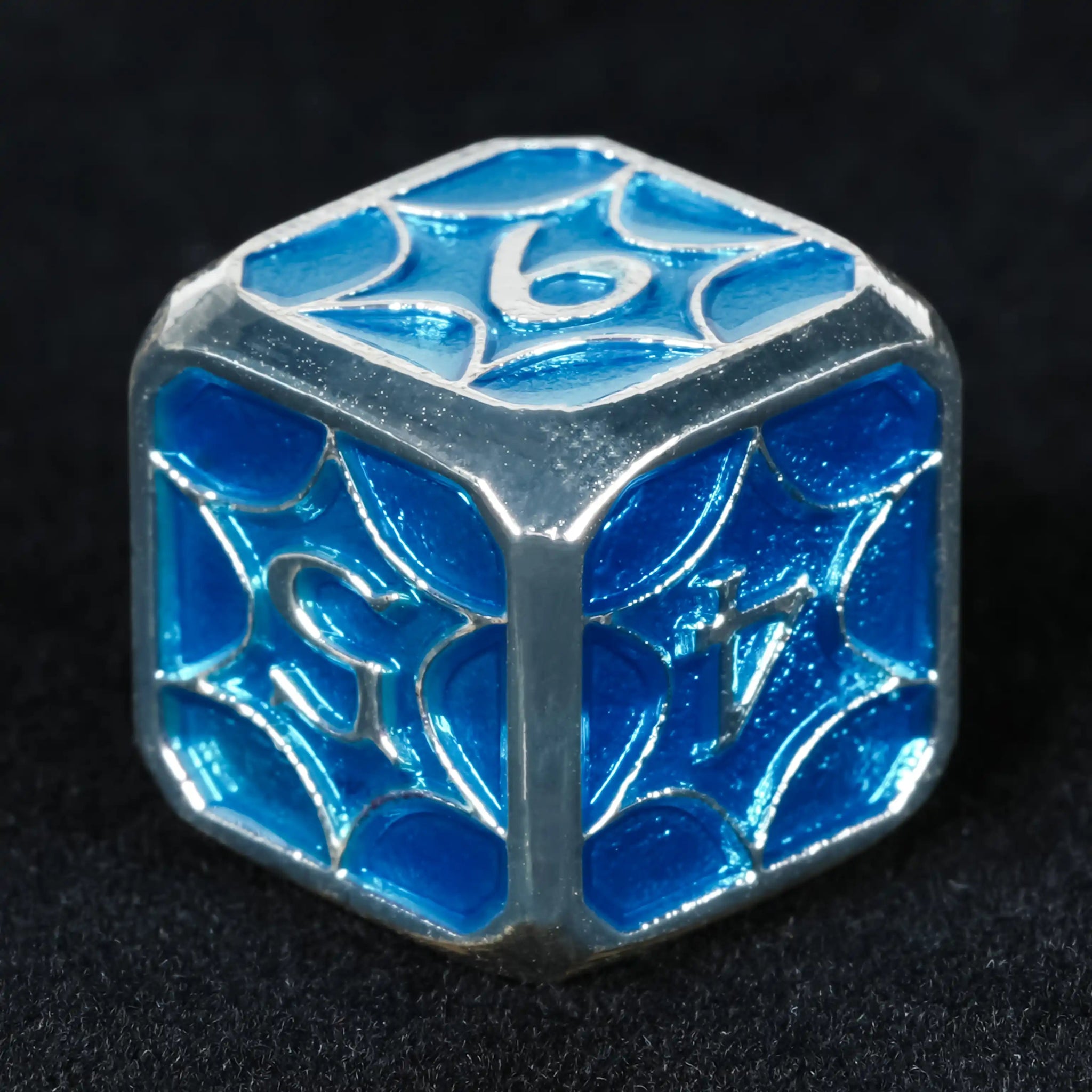 Fluorescent blue metallic DND D6 dice | Bear Dice
