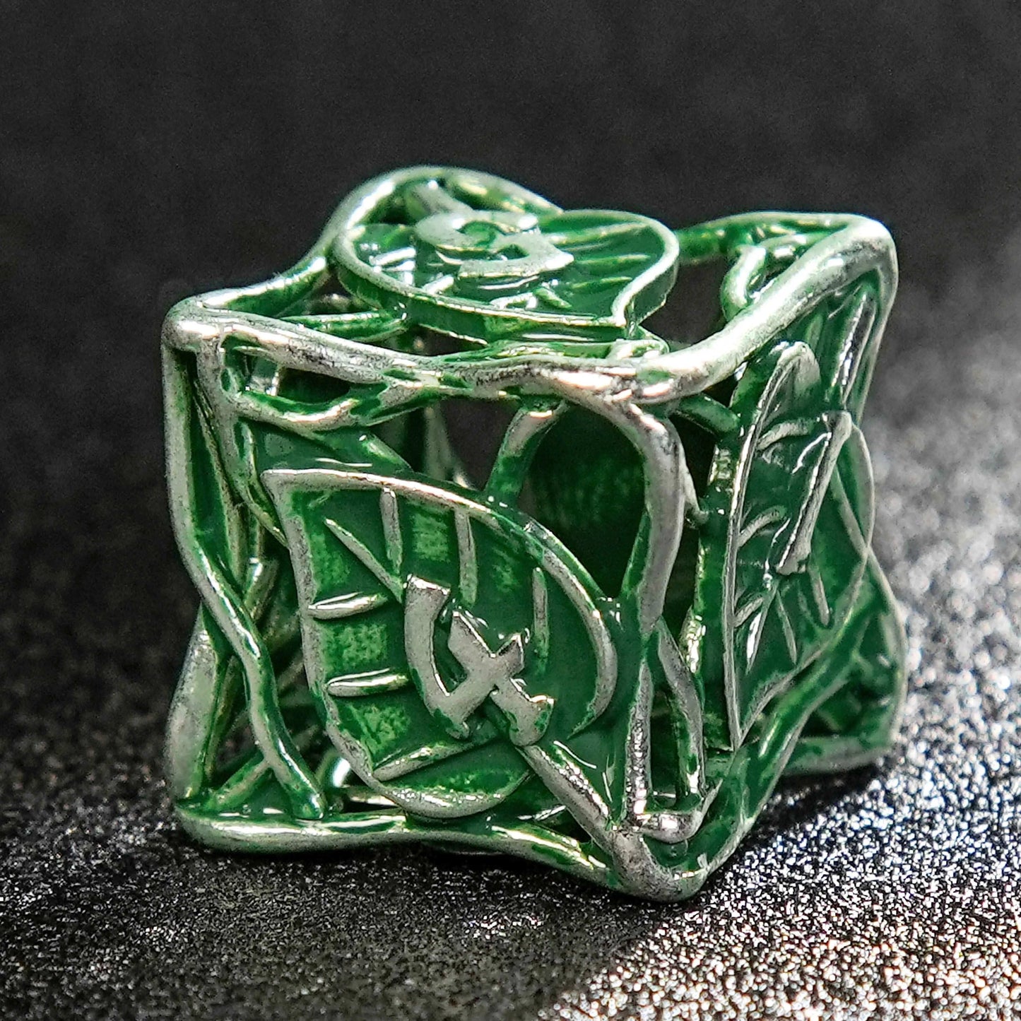 Dragon Pride  metal hollow D6 dice + green | Bear Dice
