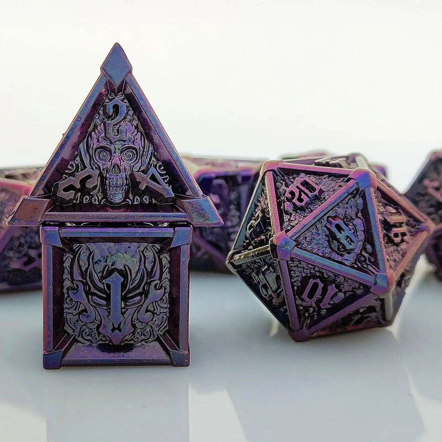 Gothic Mysticism - Star Corner Gradient Purple Blue Metallic DND d4, d6, d20 - Dragon Head, Skull, Octopus | Bear Dice