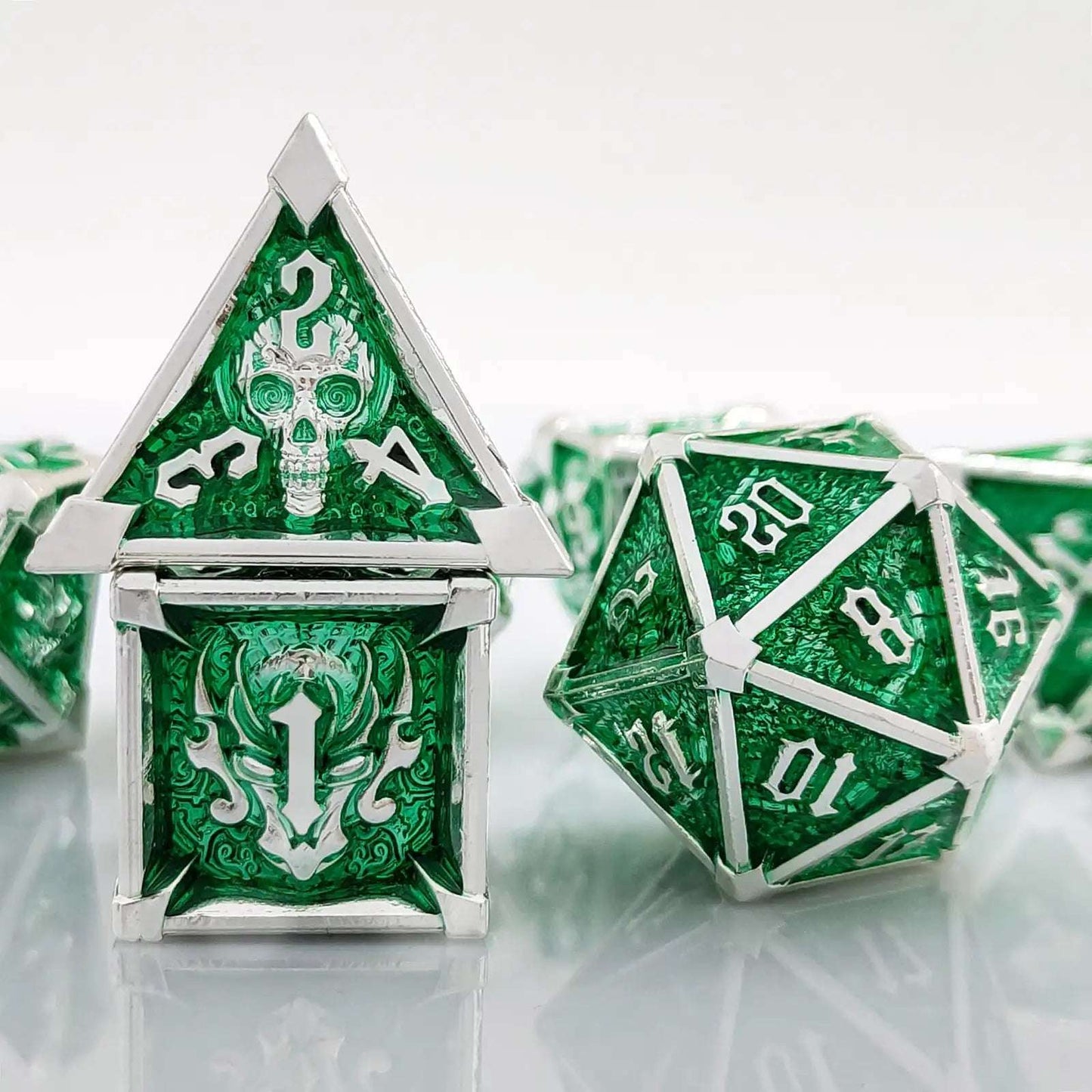 Gothic Mysticism - Star Horn Silver Edge Green Metal DND d4, d6, d20 - Dragon Head, Skull, Octopus | Bear Dice