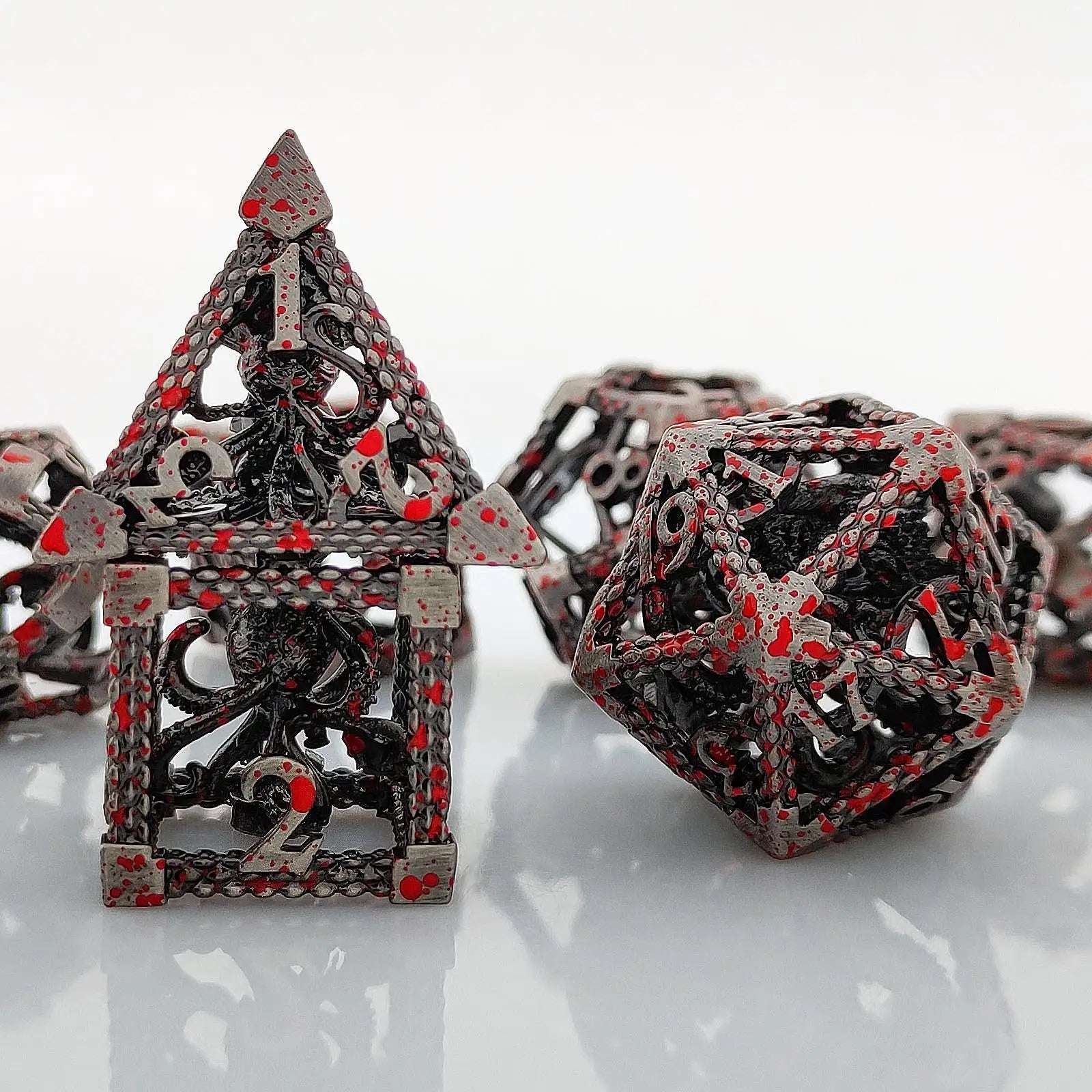 Hollow Metal DND Octopus Monster Dice Set Bloodstain - D4 dice、D6 dice、D20 dice | Bear Dice
