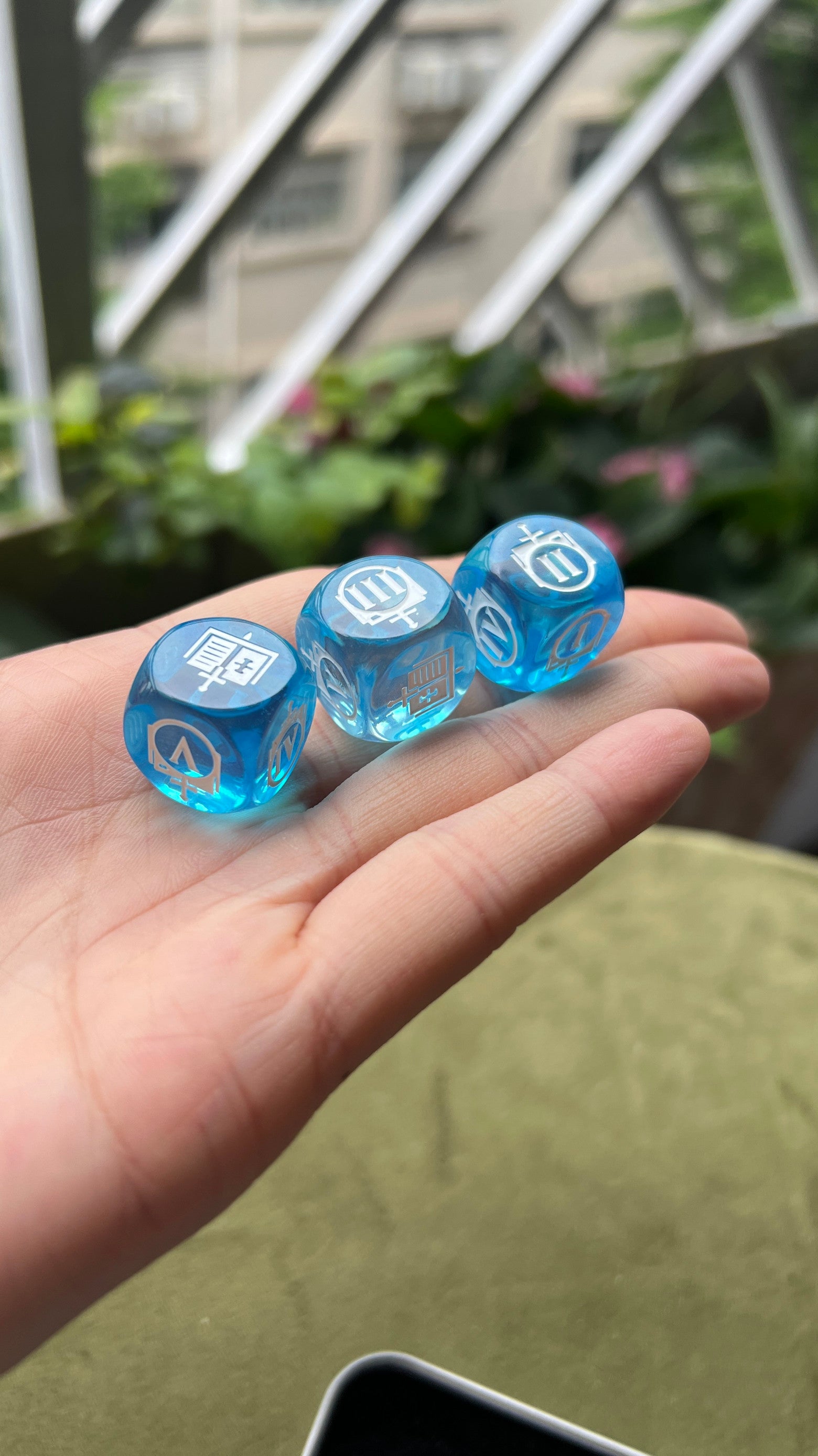 Warhammer 40k Grey Knights Blue Transparent Acrylic D6 Dice