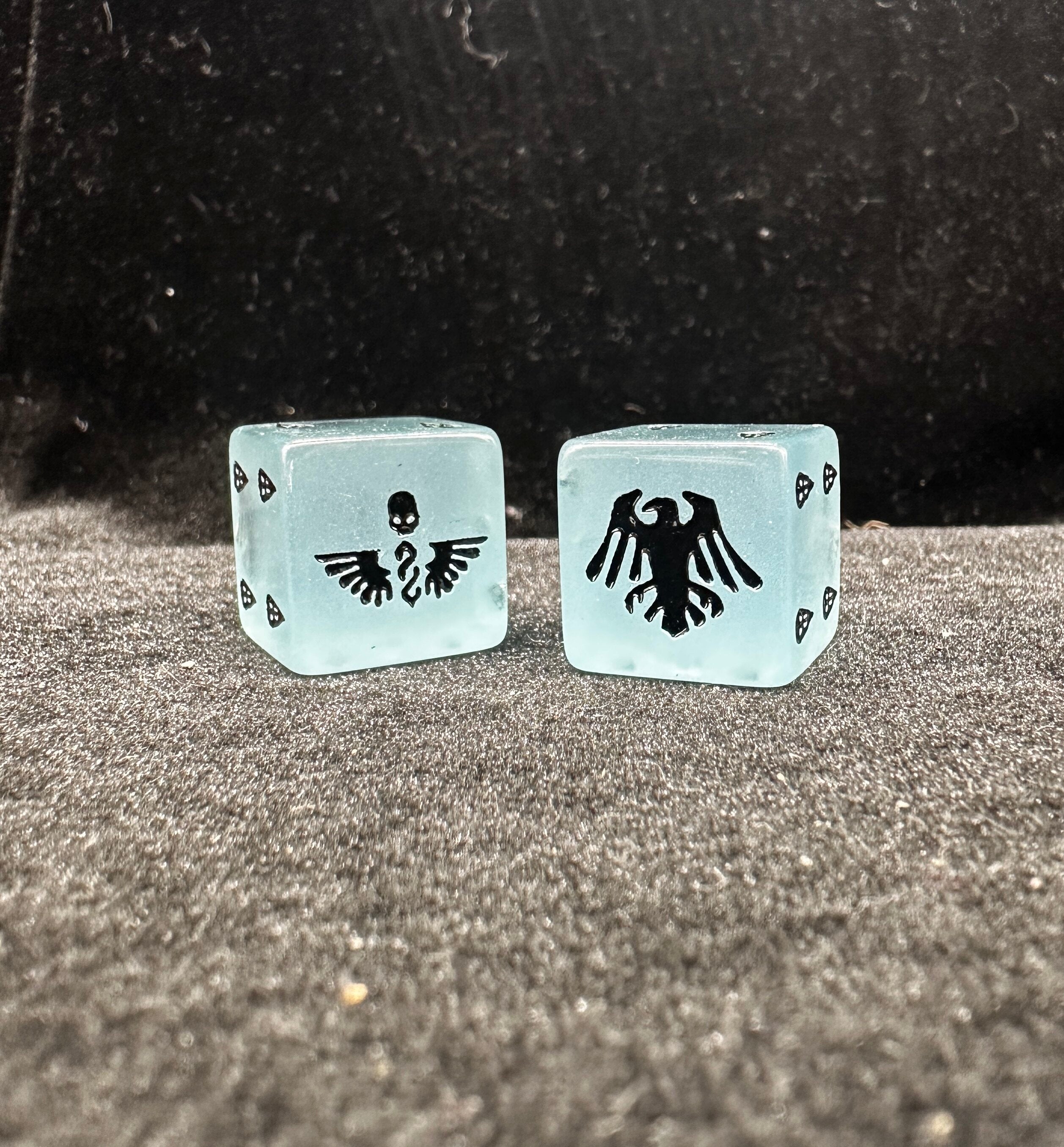 Warhammer 40K Raven Guard Sky Blue Acrylic Dice