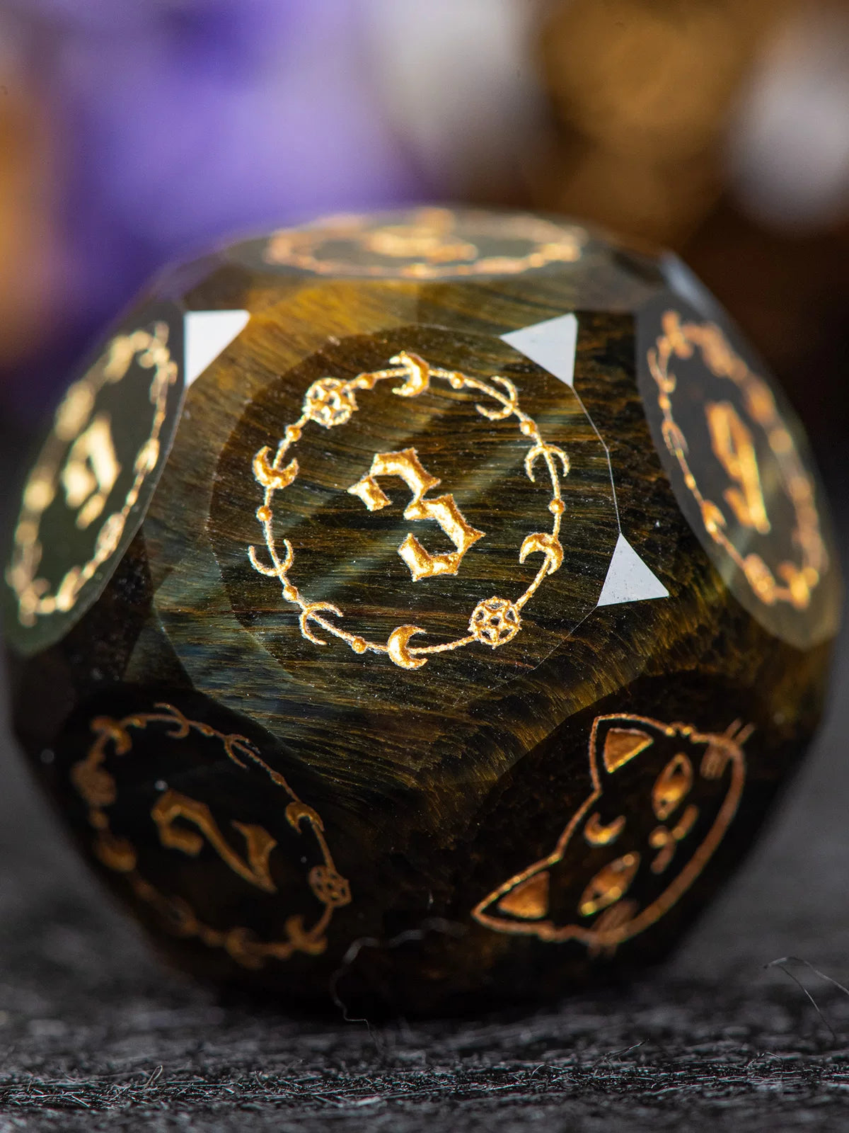 Natural stone multi-faceted yellow blue tiger cat pattern dnd dice COC running group dice board game color 20 face color