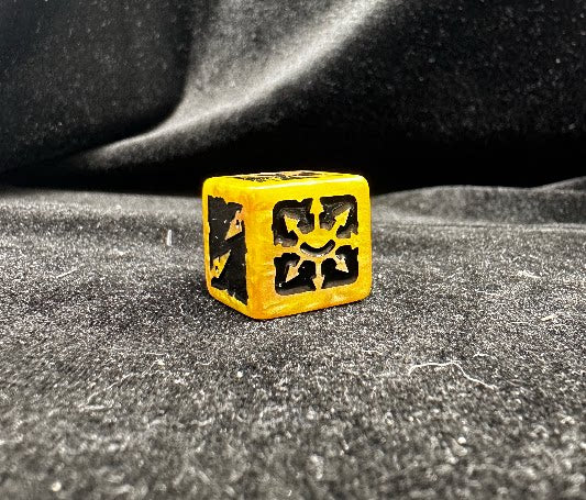 Warhammer 40K Black Legion Chaos Yellow Acrylic D6 Dice