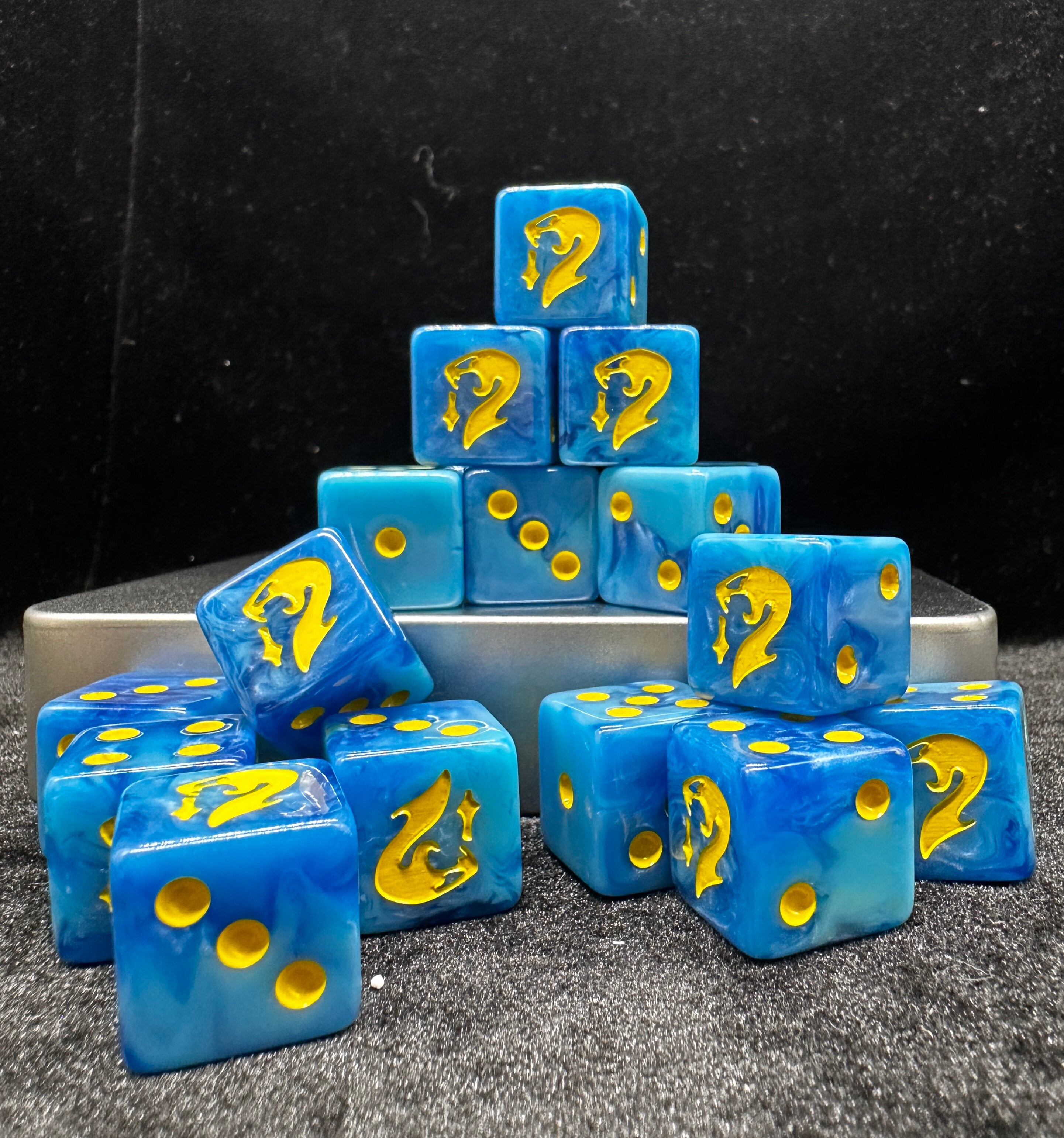 Warhammer 40K Idoneth Deepkin Blue Pearlescent Acrylic D6 Dice