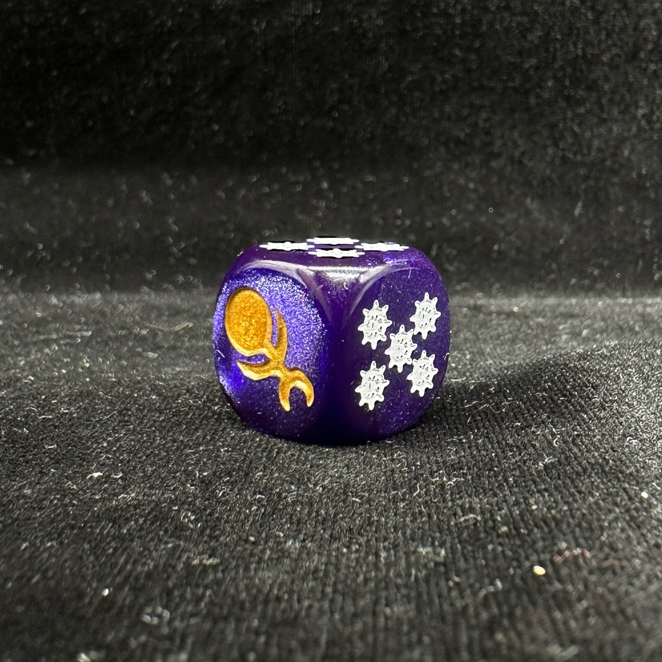 Warhammer 40K Slaanesh Hedonites Purple Swirl Pearlescent Acrylic D6 Dice