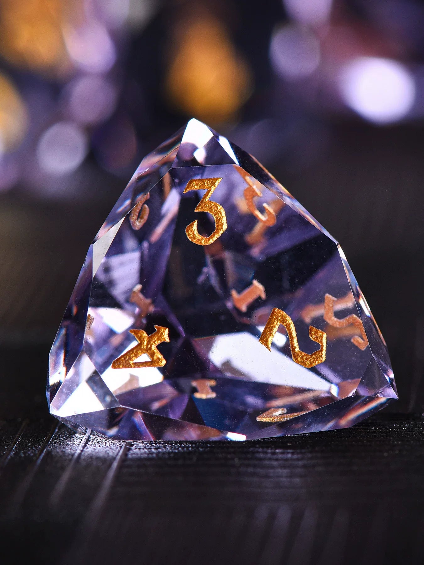 Multi-faceted purple glass DND dice, COC dice, running group dice, 20-sided gemstone dice, board game prop