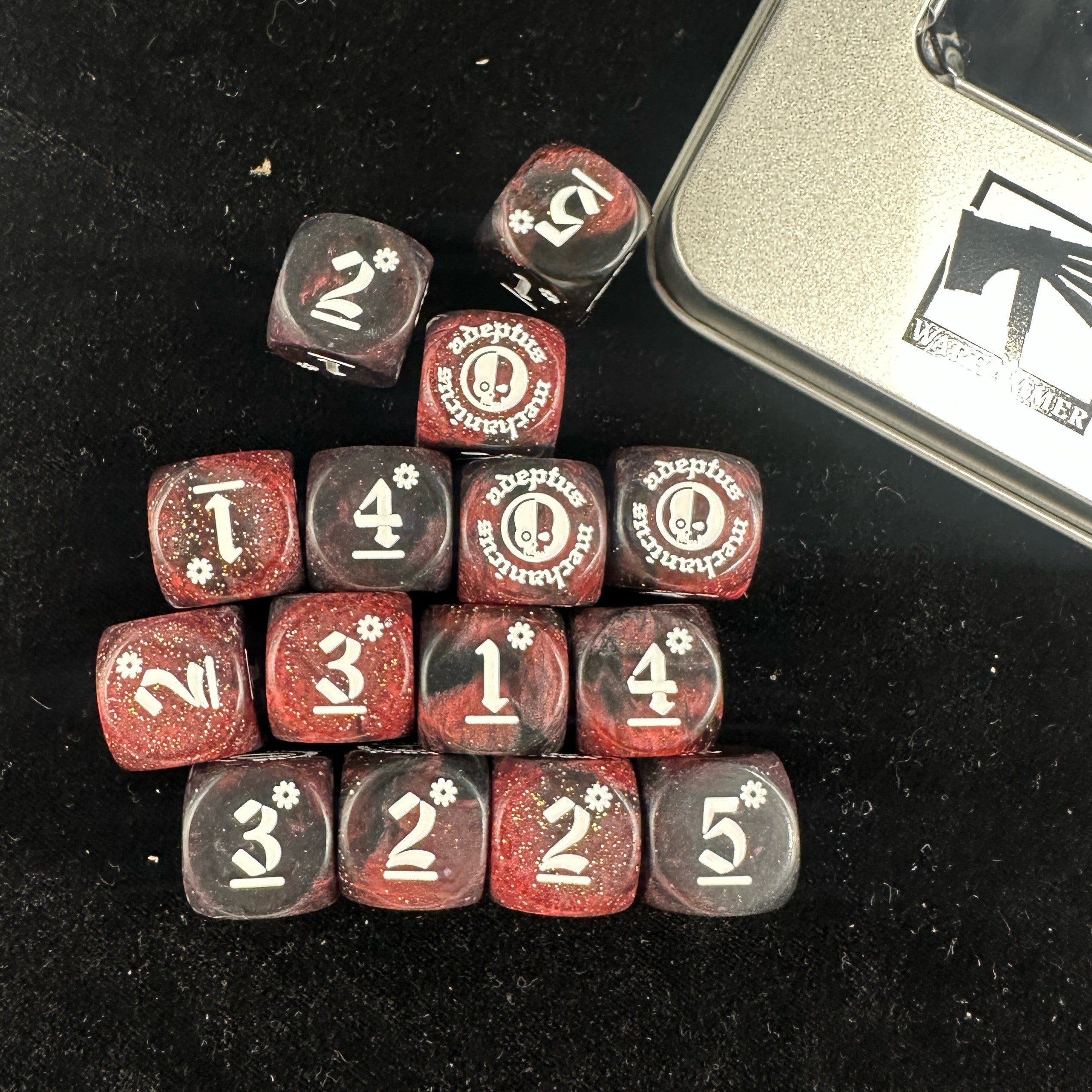 Warhammer 40K Adeptus Mechanicus Black & Red Swirl Pearlescent Acrylic D6 Dice