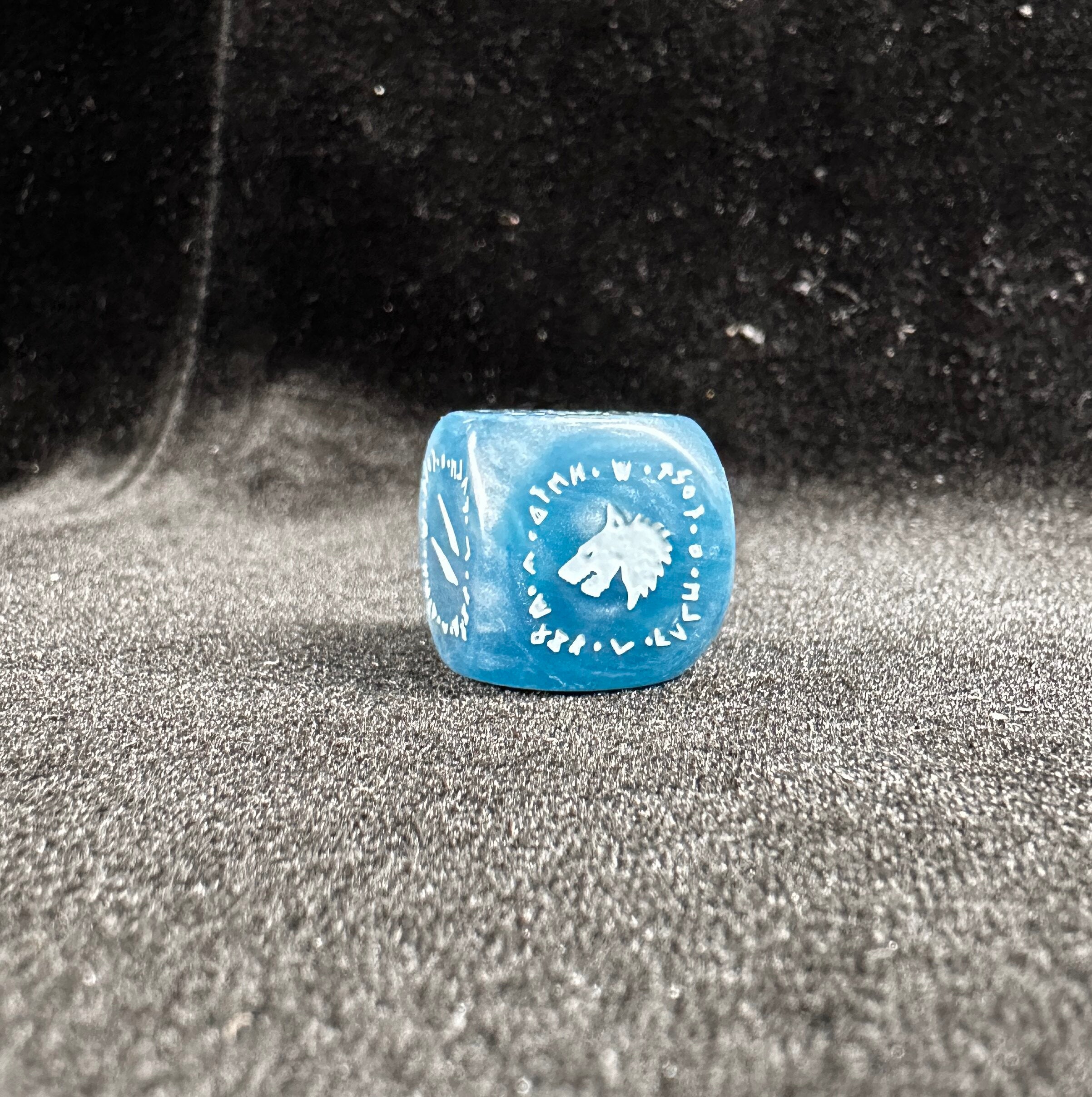 Rounded Wolf Warhammer Wolf Dice Warhammer 40k Dice Space Wolf Dice 6-sided Dice Warhammer Dice
