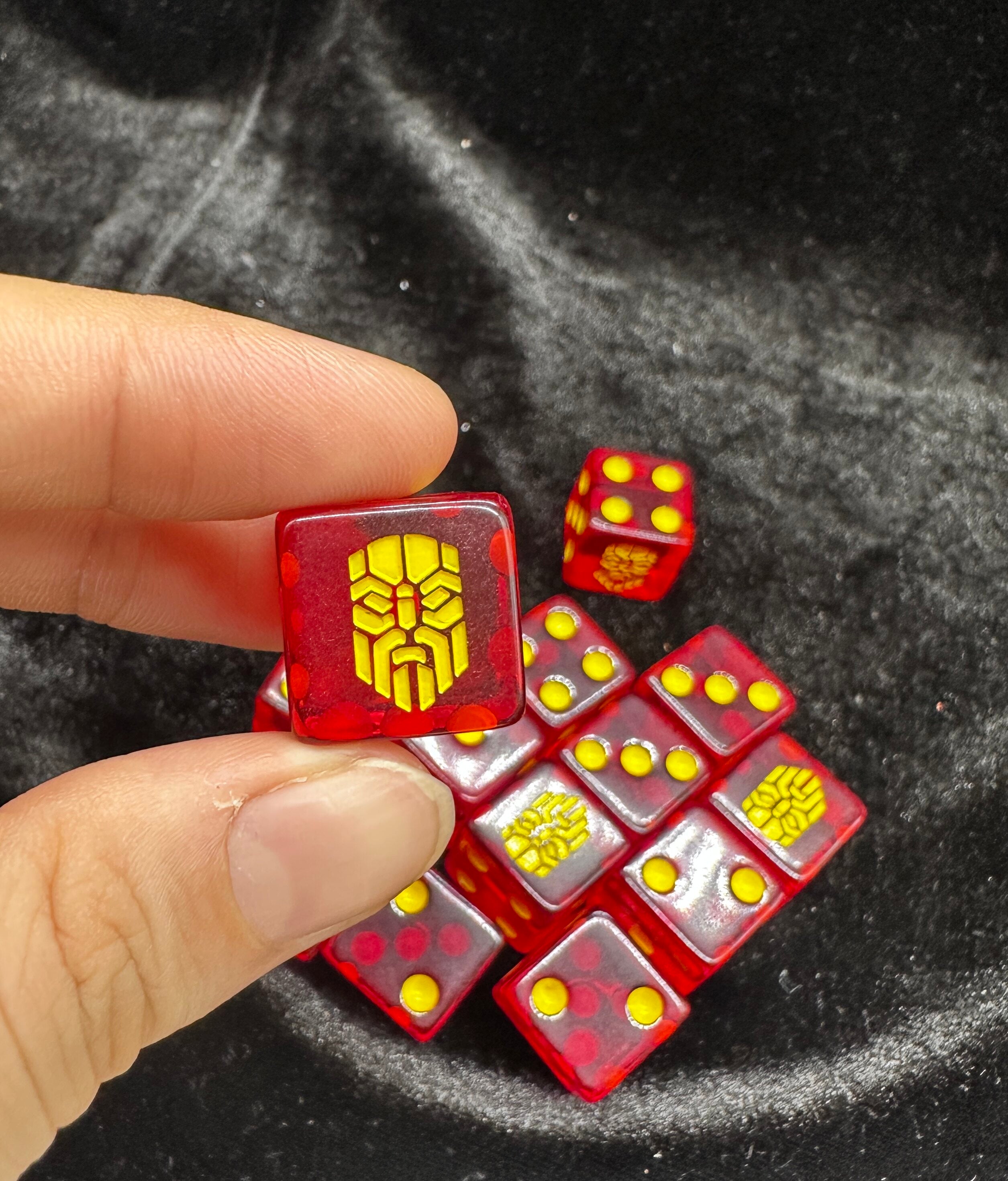 Warhammer 40k Leagues of Votann Red Transparent Acrylic D6 Dice