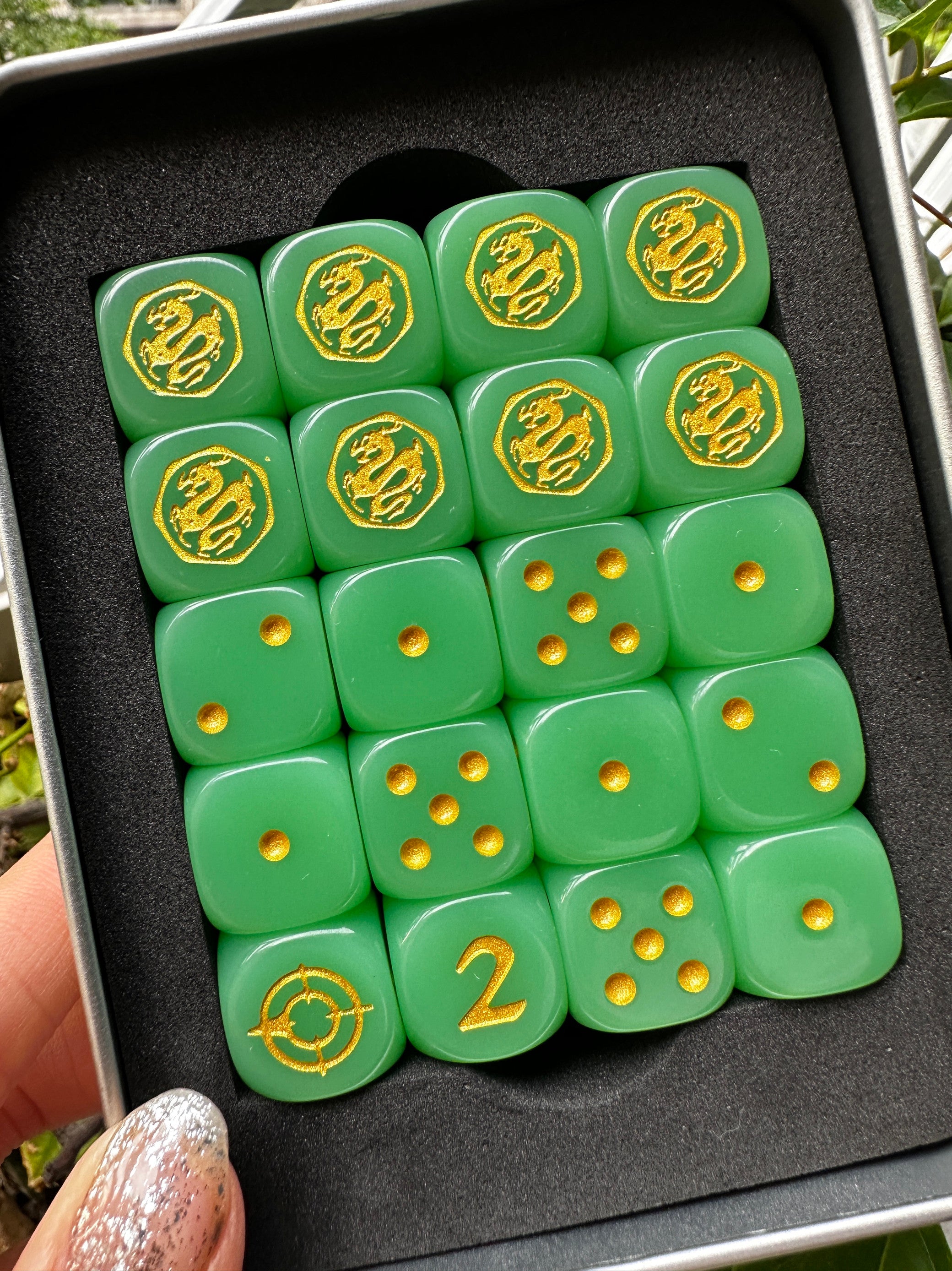 Warhammer 40K Jade Green Acrylic D6 Dice with Gold Numbers