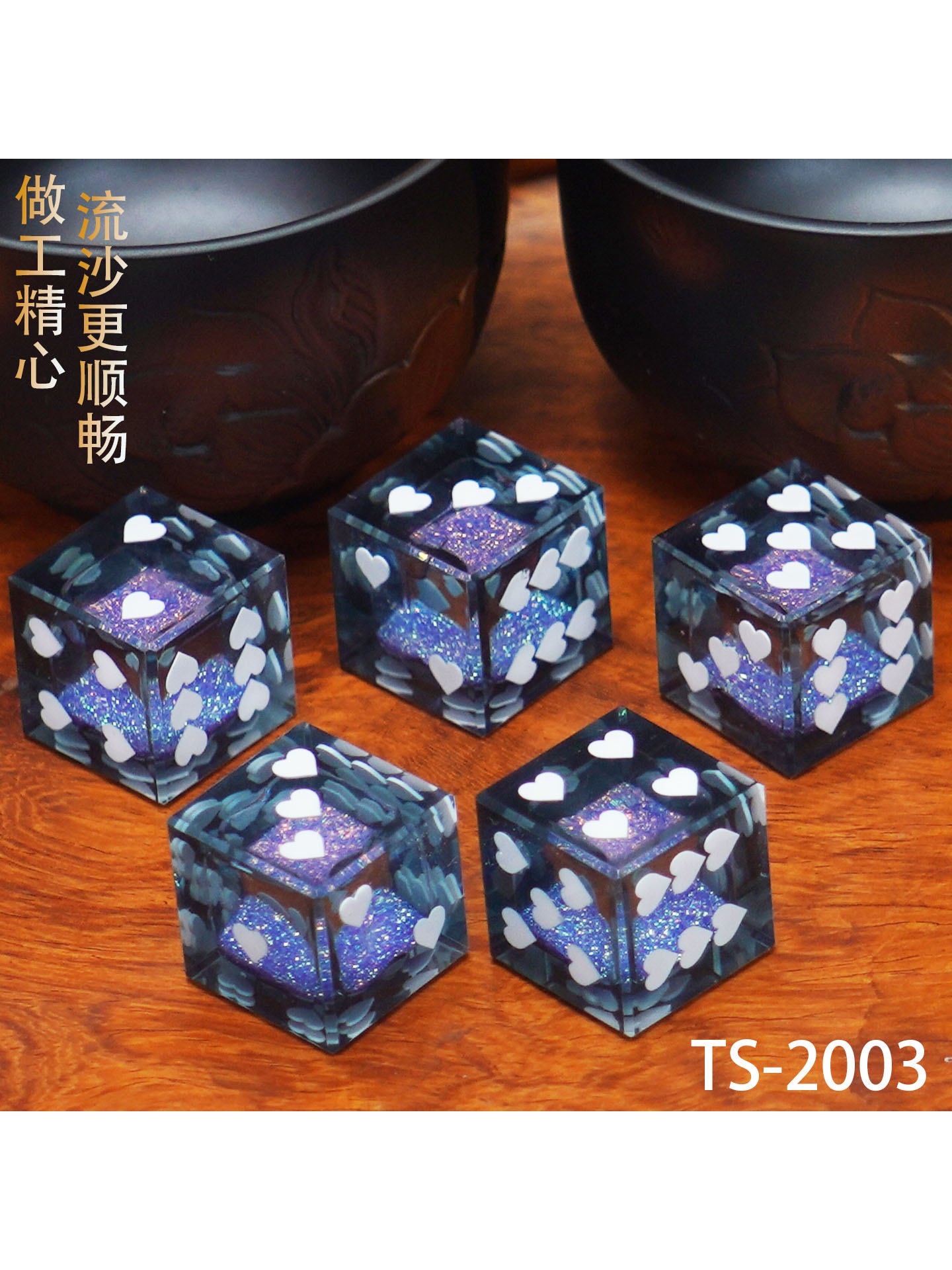 D6 Heart Pip Quicksand Dice – Premium Resin Glitter Dice for DND & TTRPG 18mm | Bear Dice