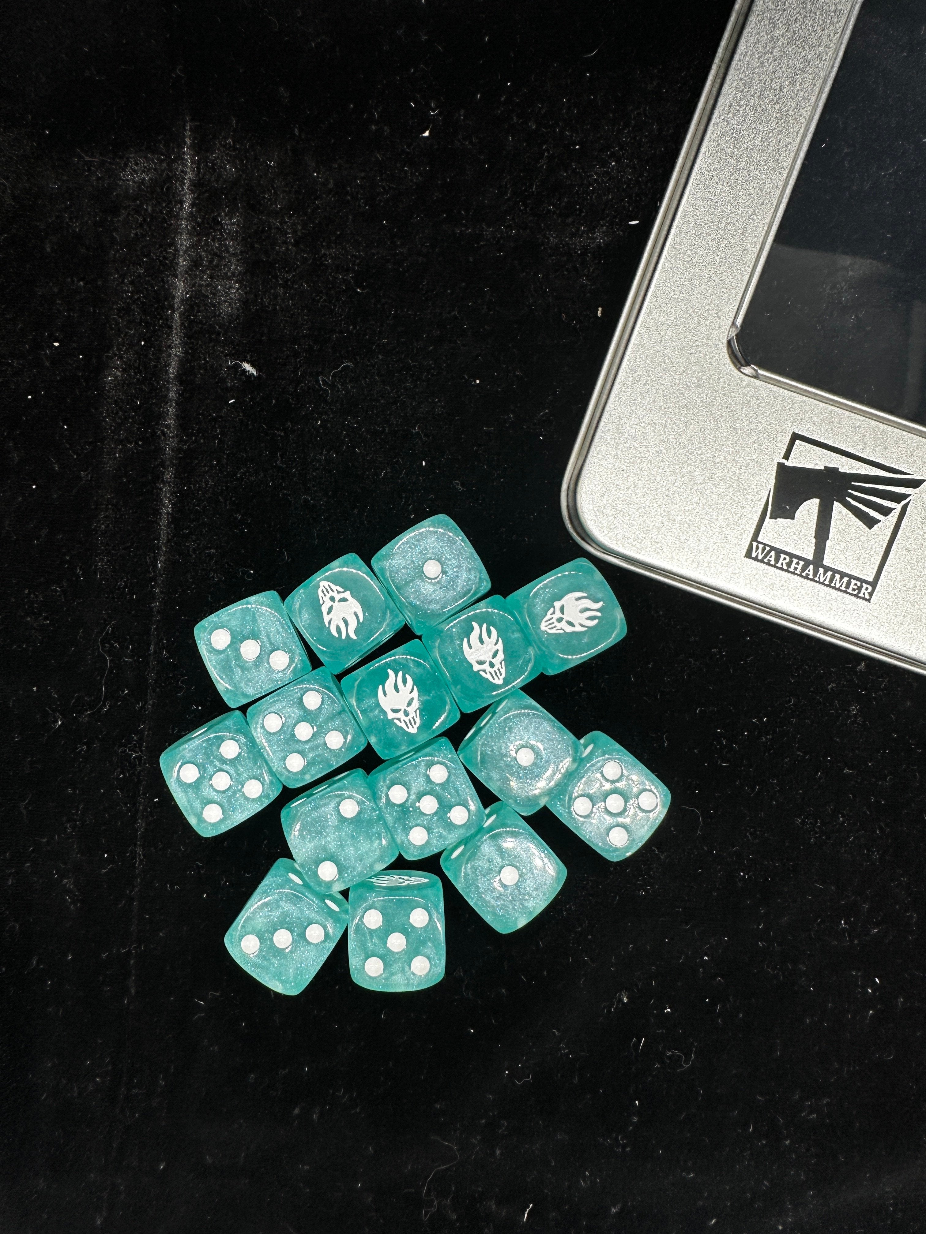 Warhammer 40K Night Lords Blue Glitter Acrylic D6 Dice