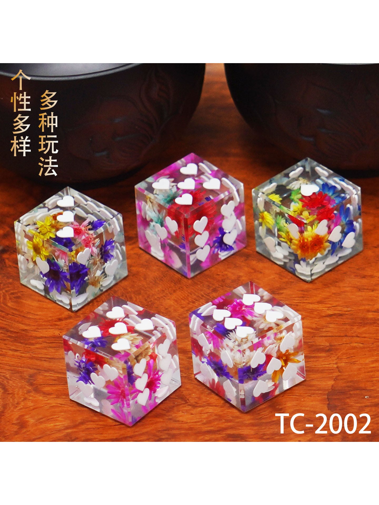 D6 Heart Pip Quicksand Dice – Premium Resin Glitter Dice for DND & TTRPG 18mm | Bear Dice