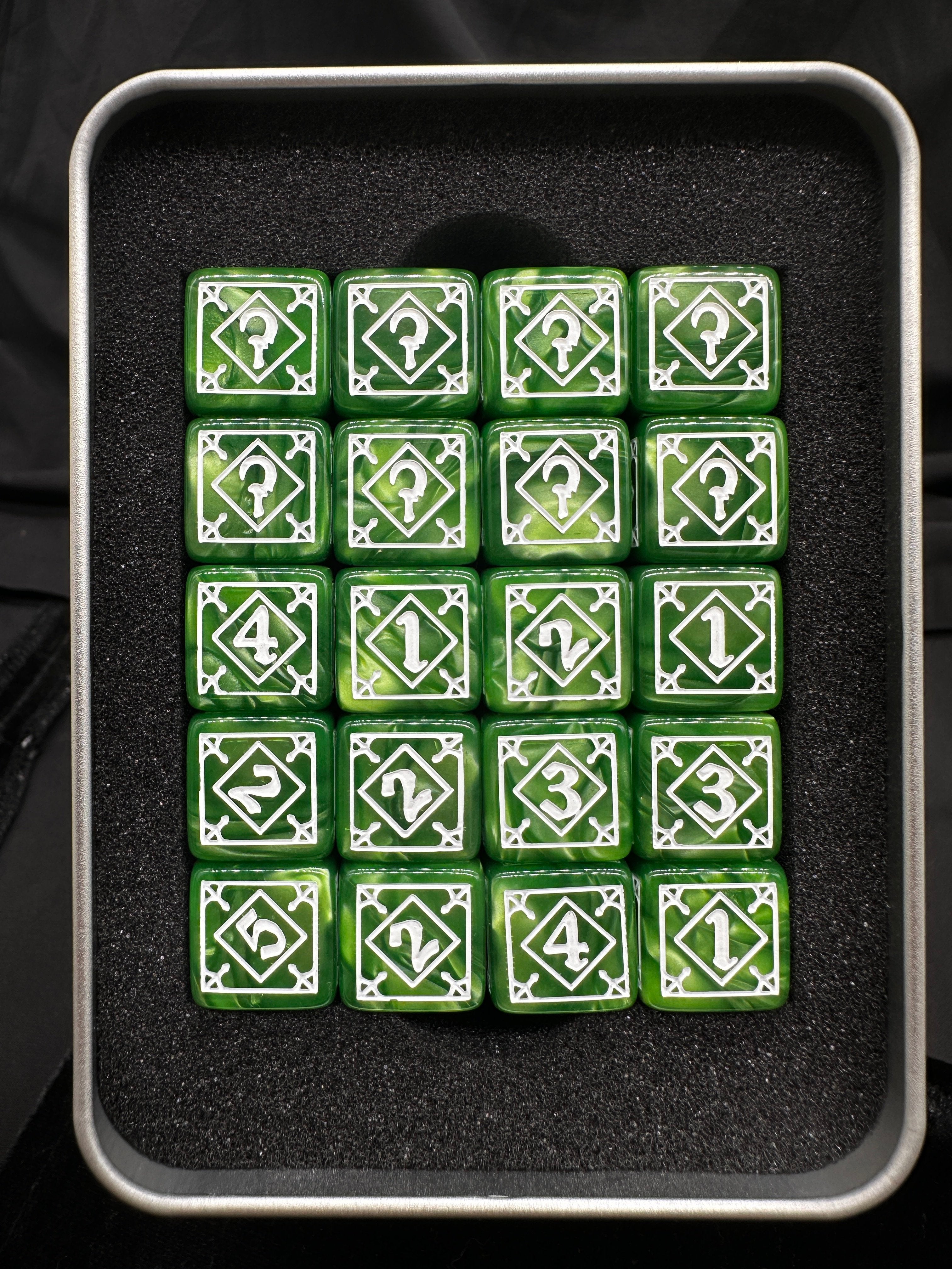Mandela Dice, Warhammer 40k Dice, Slaughter Squad KT, Dark Spirit Clan Dice, Warhammer Mandela Dice
