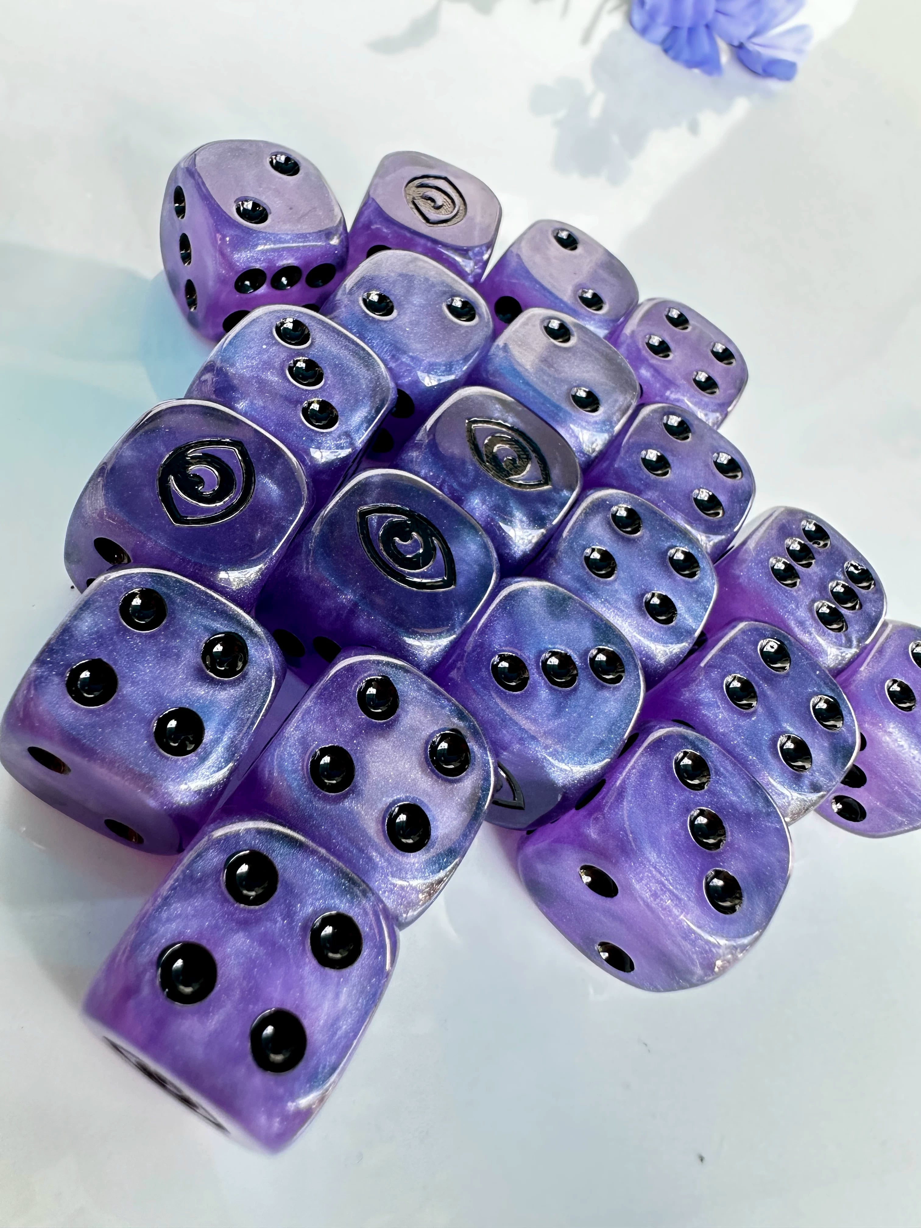 Warhammer 40K Eye of the Daemon Purple Acrylic D6 Dice