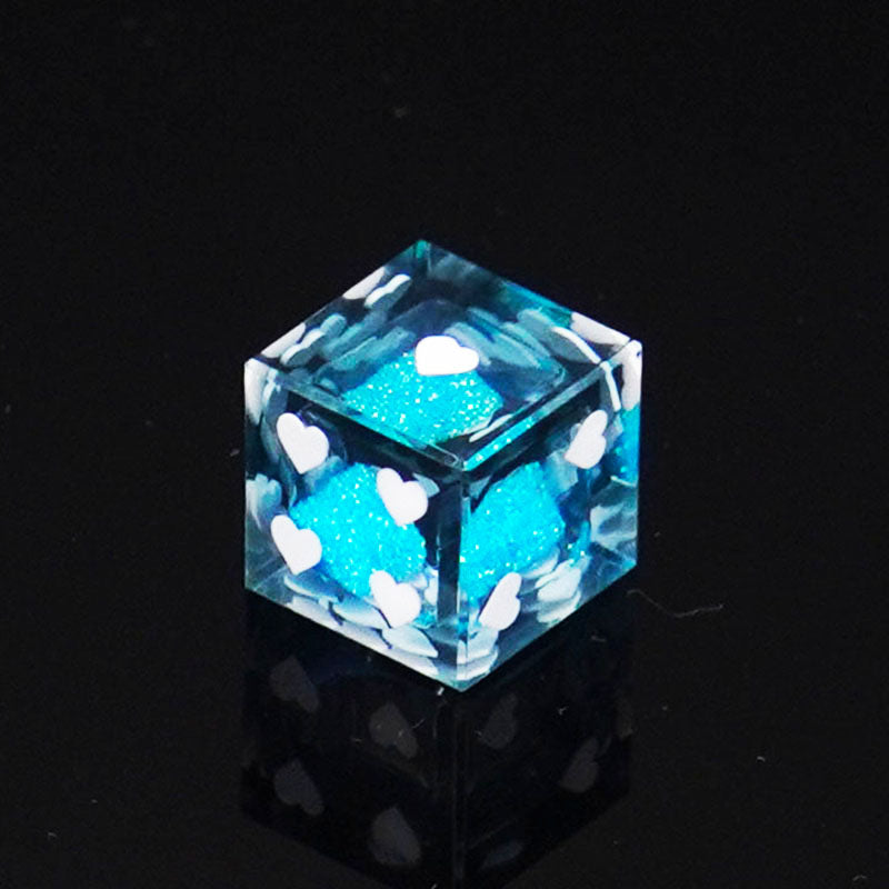 D6 Heart Pip Quicksand Dice – Premium Resin Glitter Dice for DND & TTRPG 18mm | Bear Dice