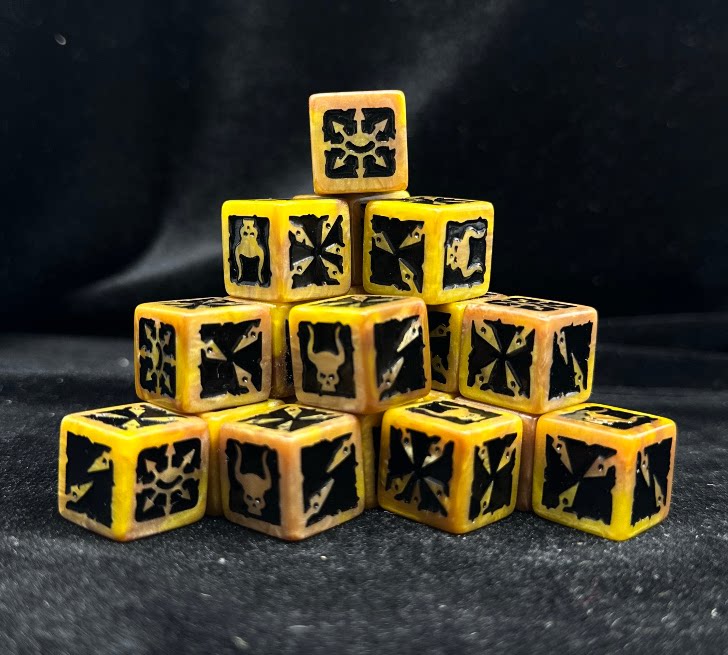 Warhammer 40K Black Legion Chaos Yellow Acrylic D6 Dice