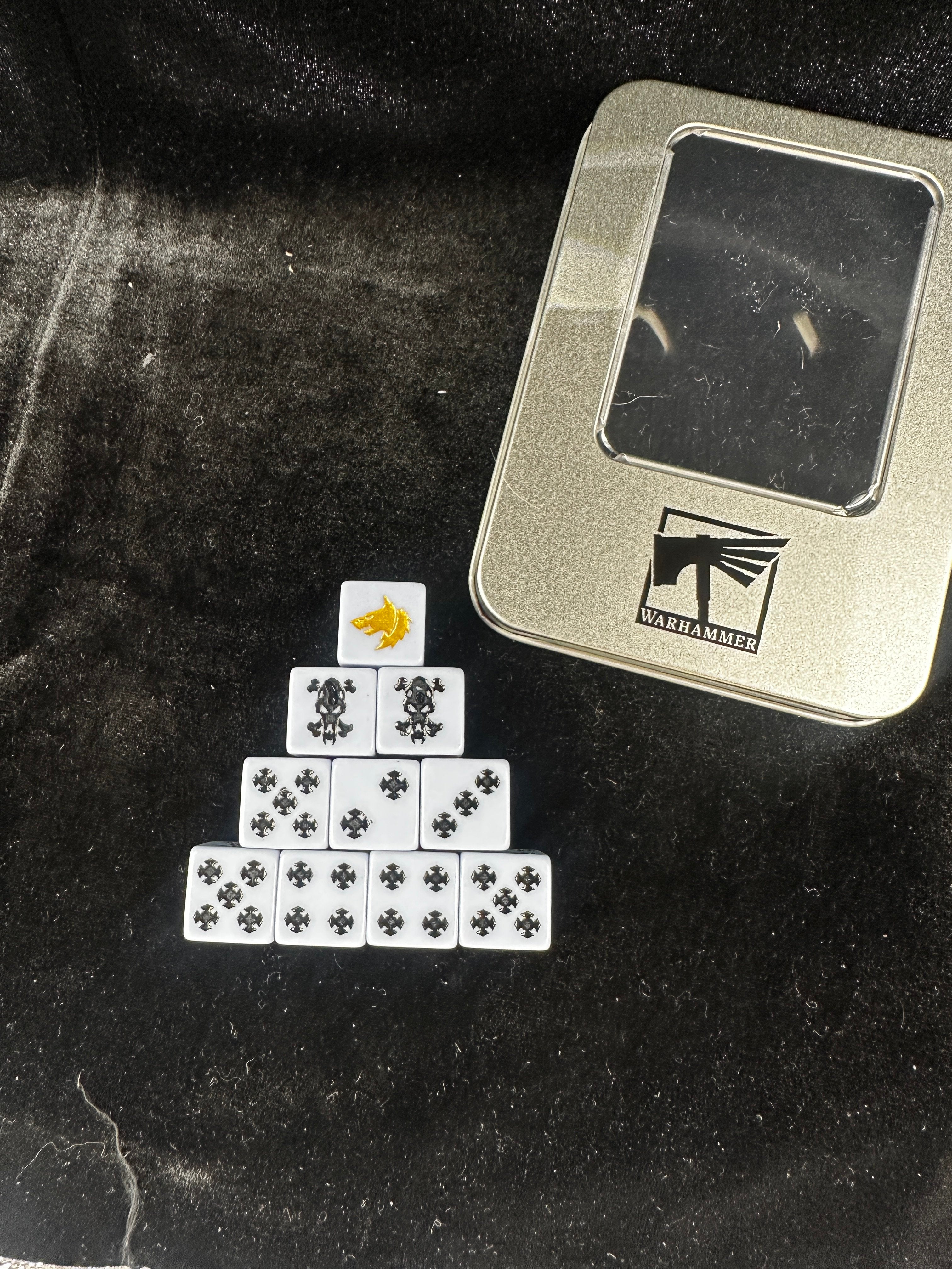 Space Wolves Wolf Head Dice – Warhammer 40K White Acrylic D6 Set with Iron Cross Pips