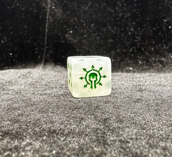 Warhammer 40K Chaos Knights White Swirl Pearlescent Acrylic D6 Dice