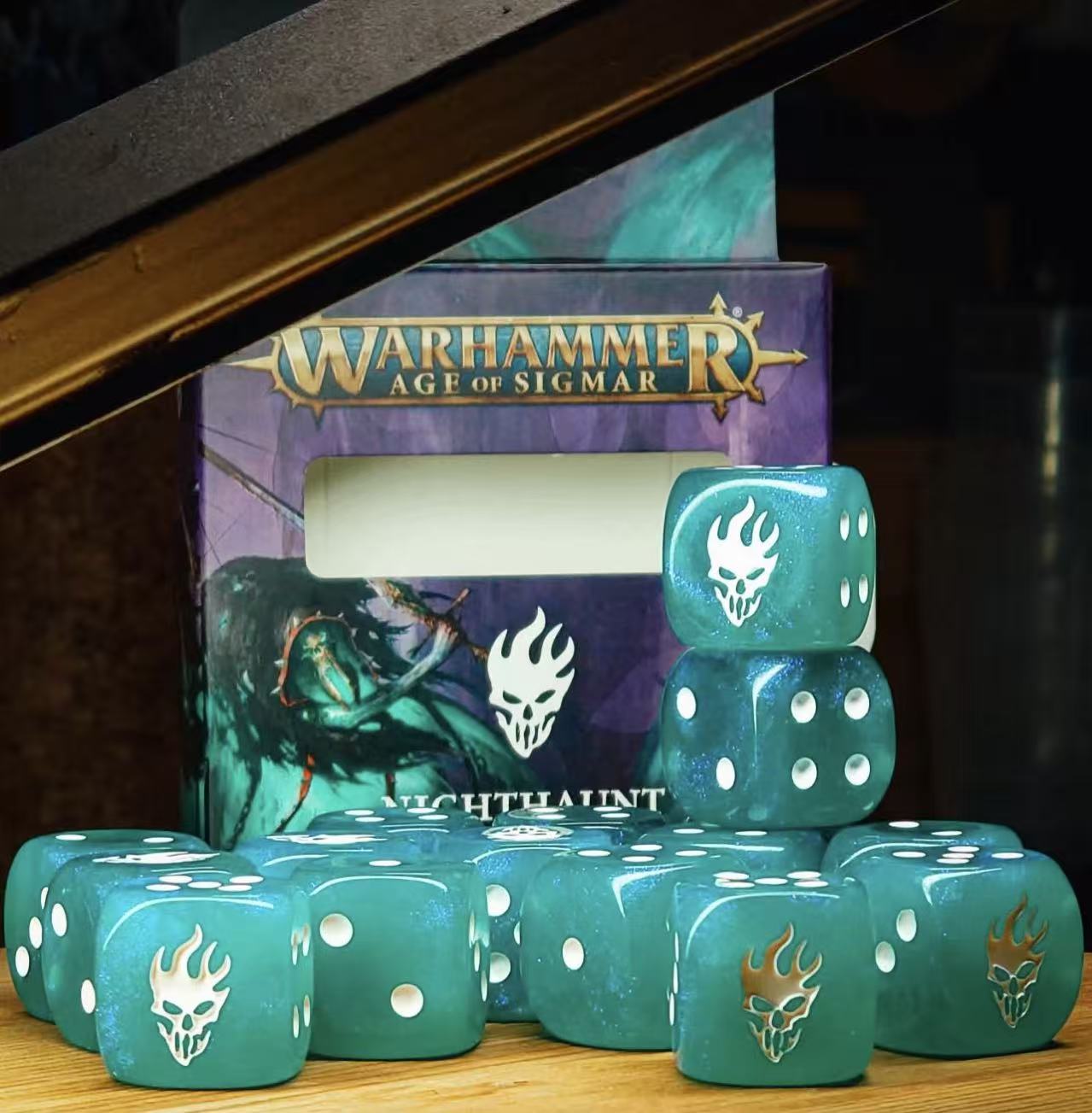 Warhammer 40K Night Lords Blue Glitter Acrylic D6 Dice