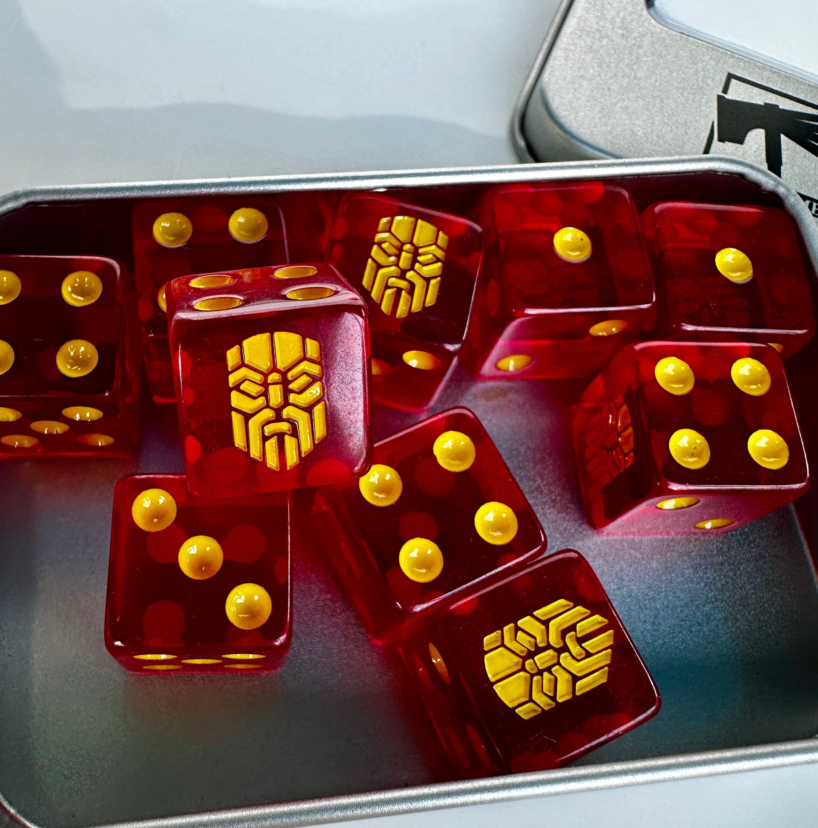 Warhammer 40k Leagues of Votann Red Transparent Acrylic D6 Dice