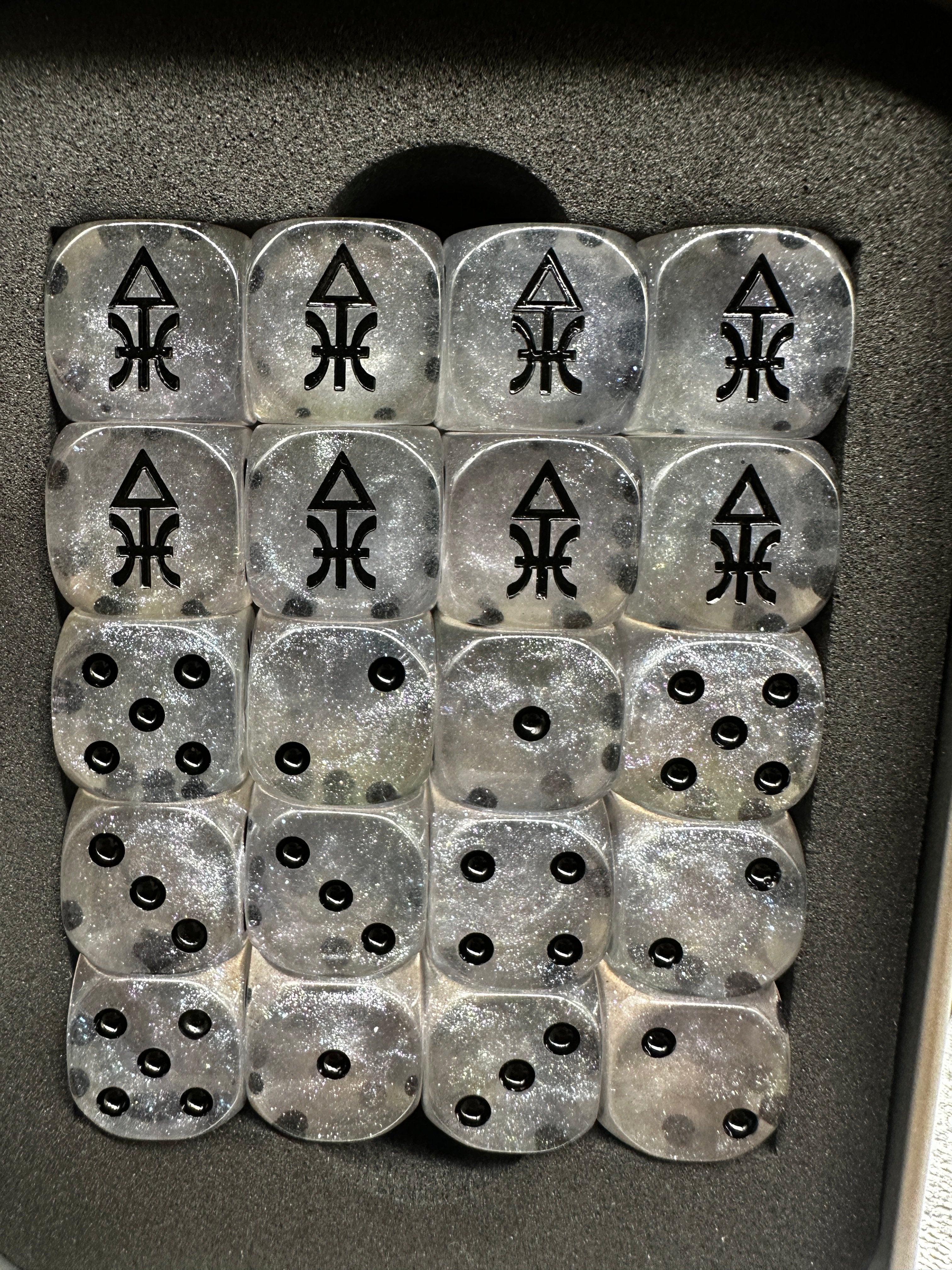 Warhammer 40K Aeldari Color-Shifting Crystal Acrylic D6 Dice