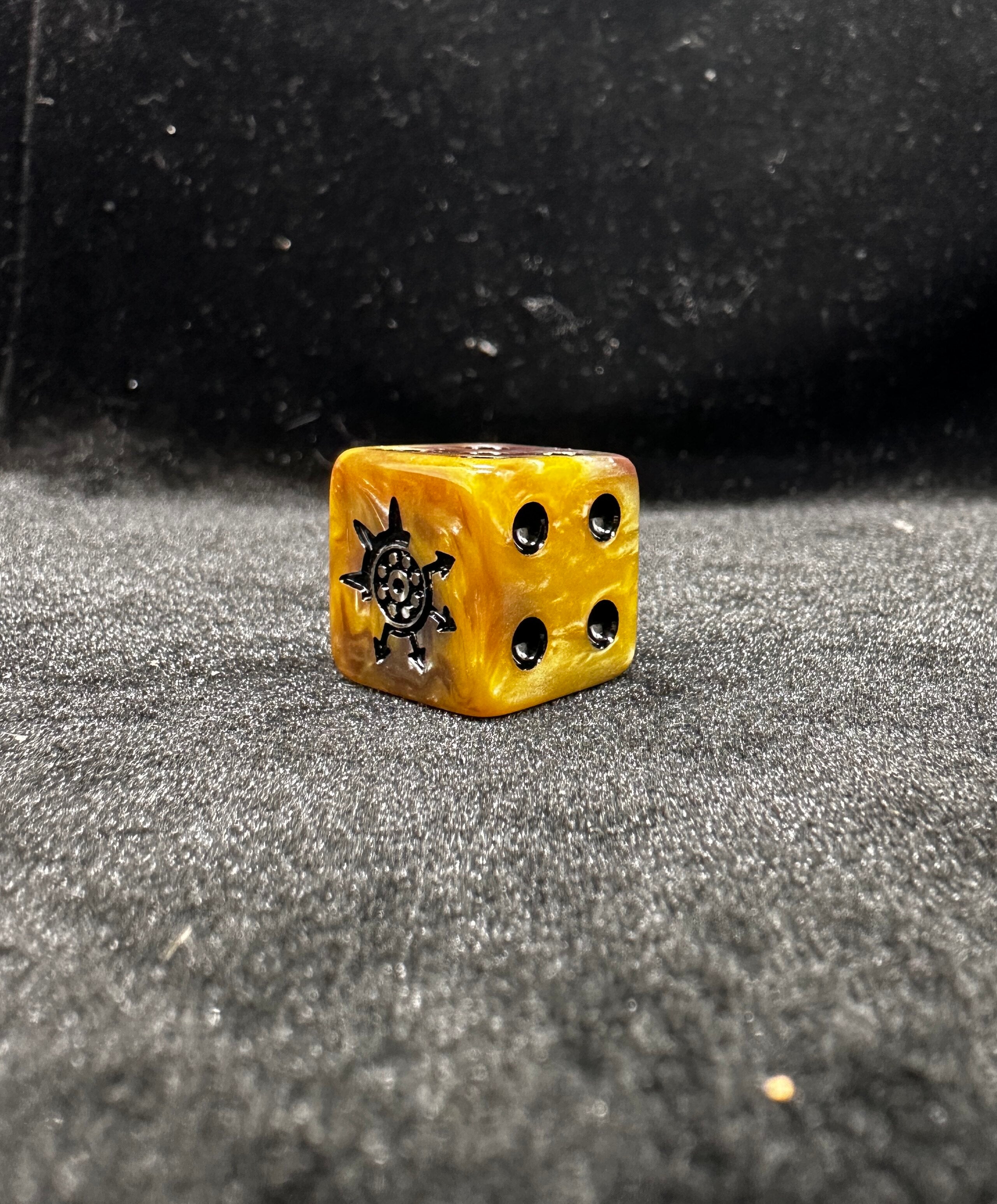 Warhammer 40K Vashtorr the Arkifane Acrylic D6 Dice