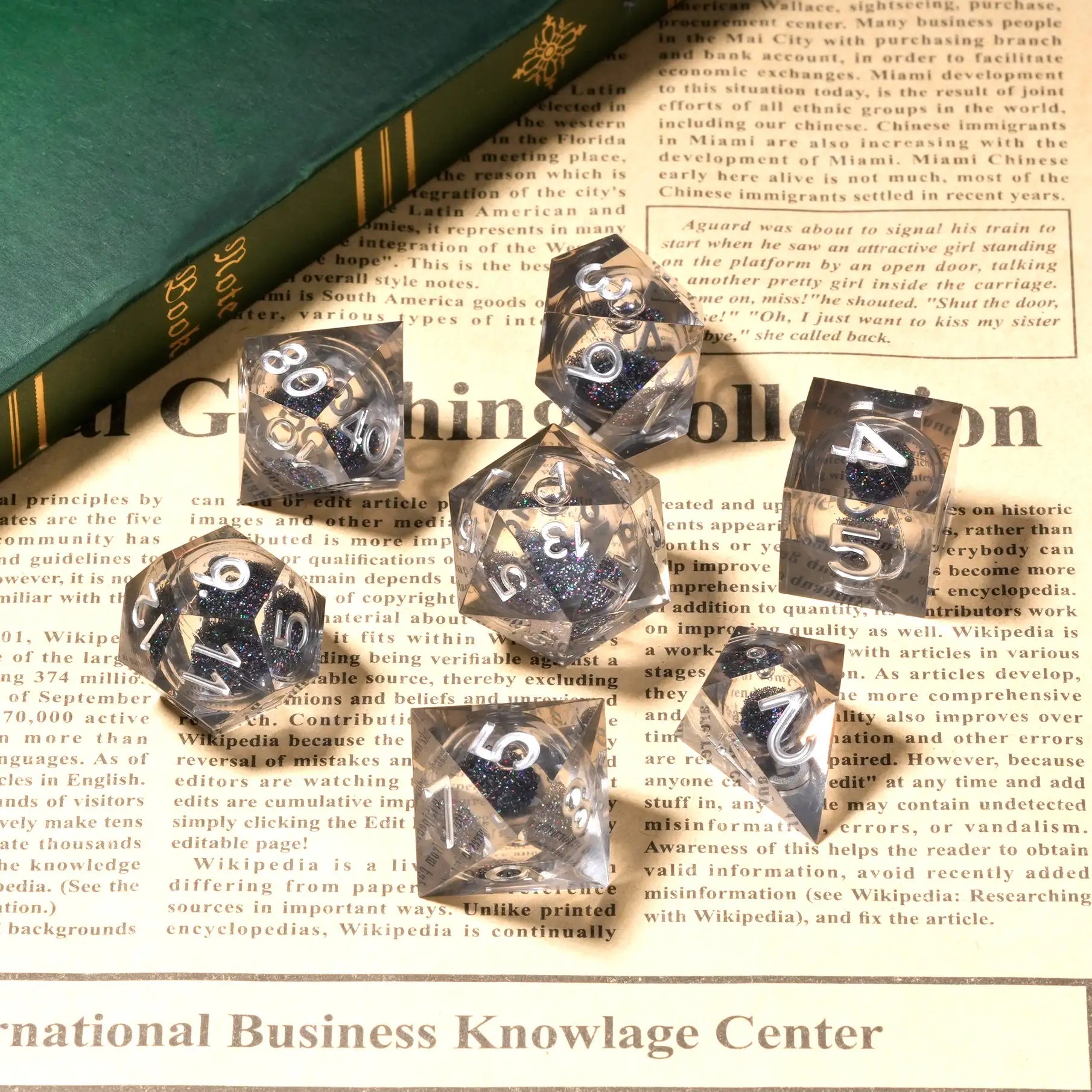 Resin  dice set Black quicksand glitter core Silver engraving | Bear Dice