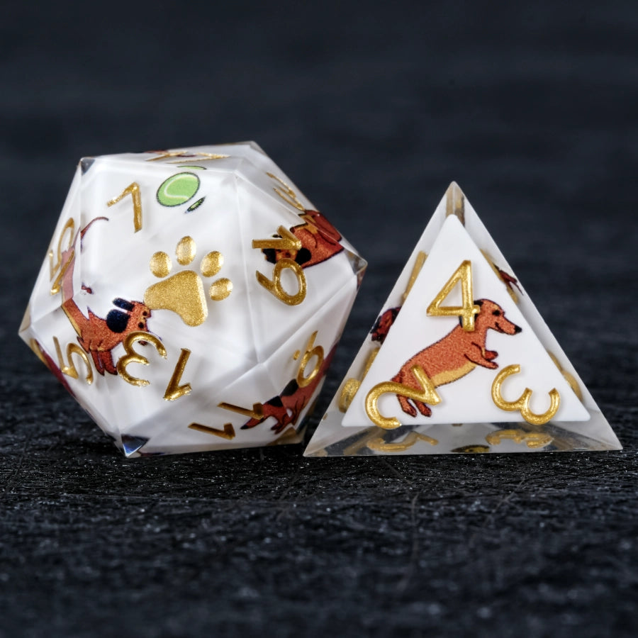 Kickstarter Dice – Sharp-Edged White Resin Dachshund DND D20 and D4 Dice | Bear Dice