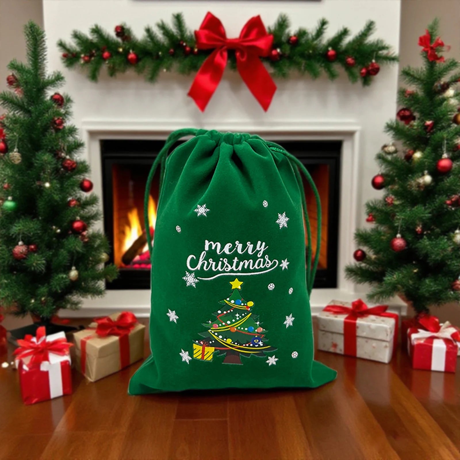 Christmas themed drawstring bag for board game dice storage, cute velvet gift bag - Bear Dice