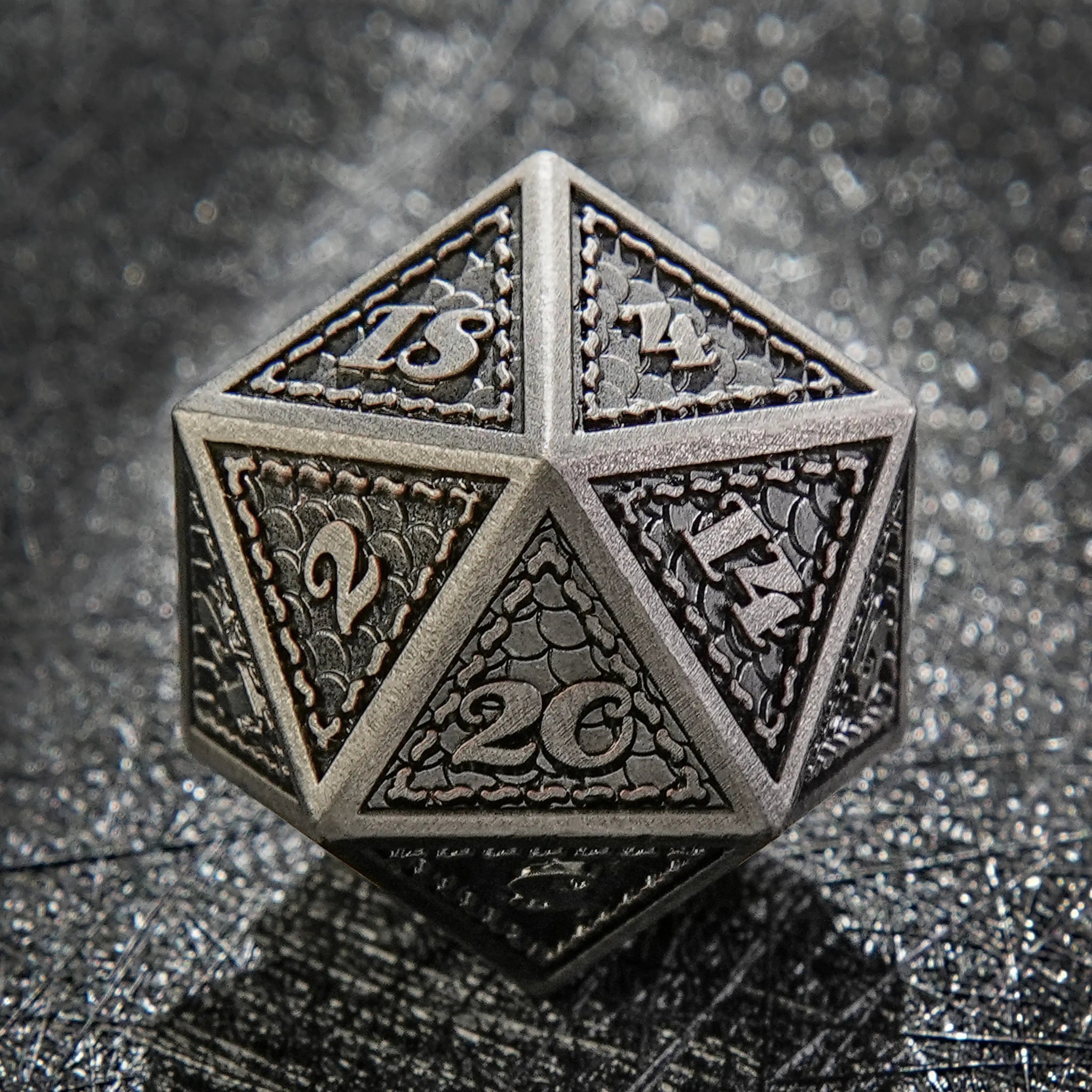 Classic Polyhedron Vintage Dragon Scale Metal DND Dice Set - Bear Dice