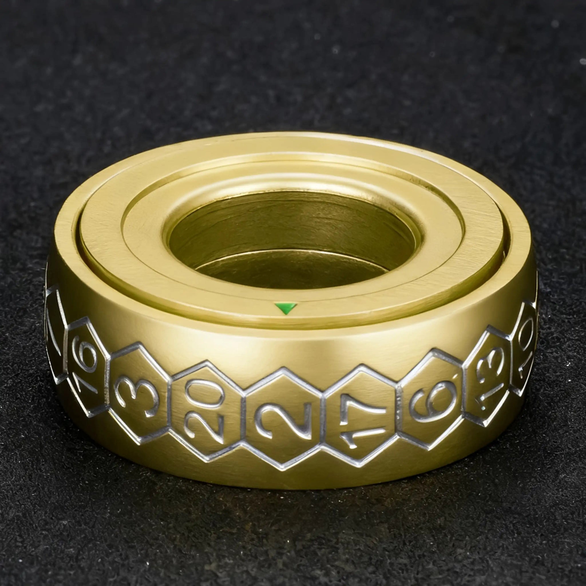Cool Metal Fingertip Spinning D20 Dice Ring - Bear Dice
