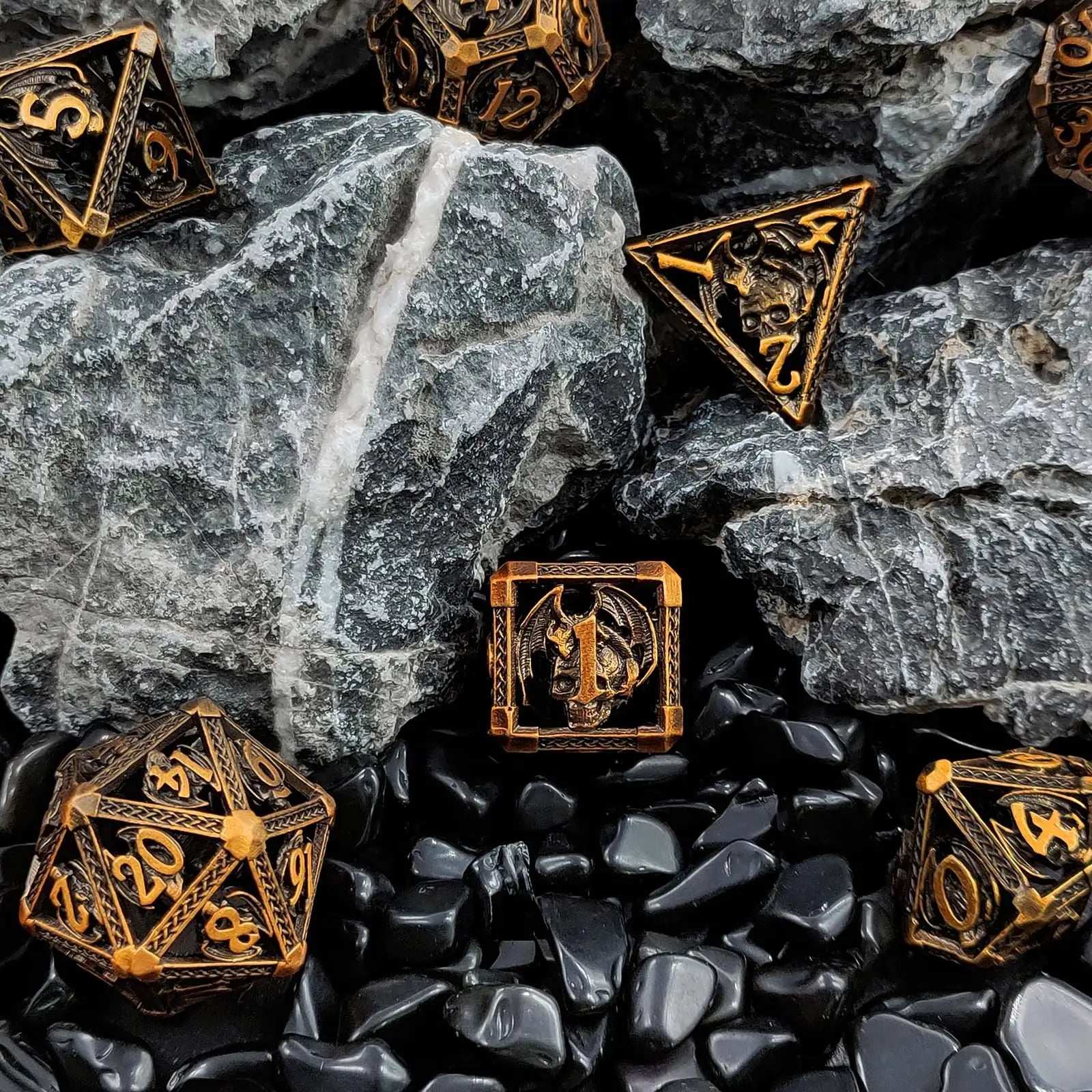 Cool Metal Skull Flying Dragon Hollow DND Dice Set - Bear Dice