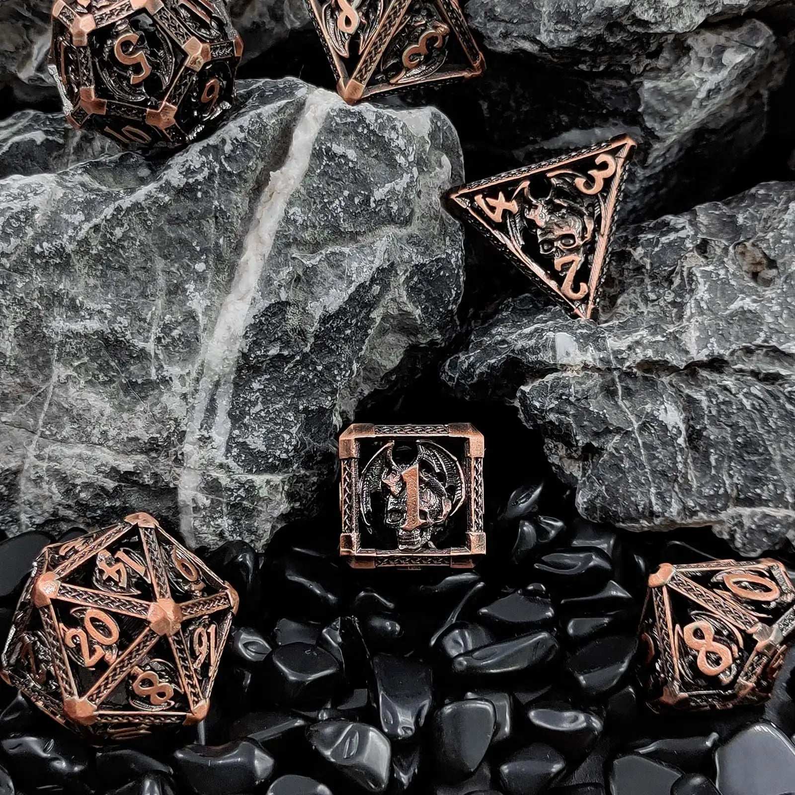 Cool Metal Skull Flying Dragon Hollow DND Dice Set - Bear Dice