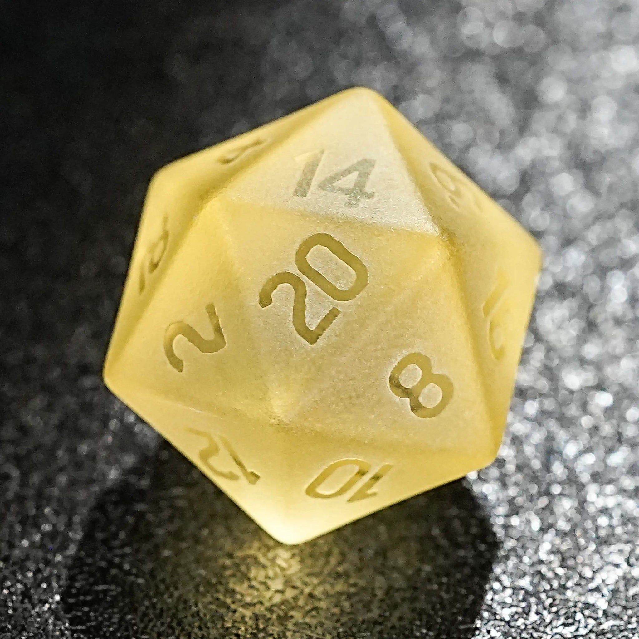 Light yellow gummy frosted and smooth gemstone dice set - Bear Dice