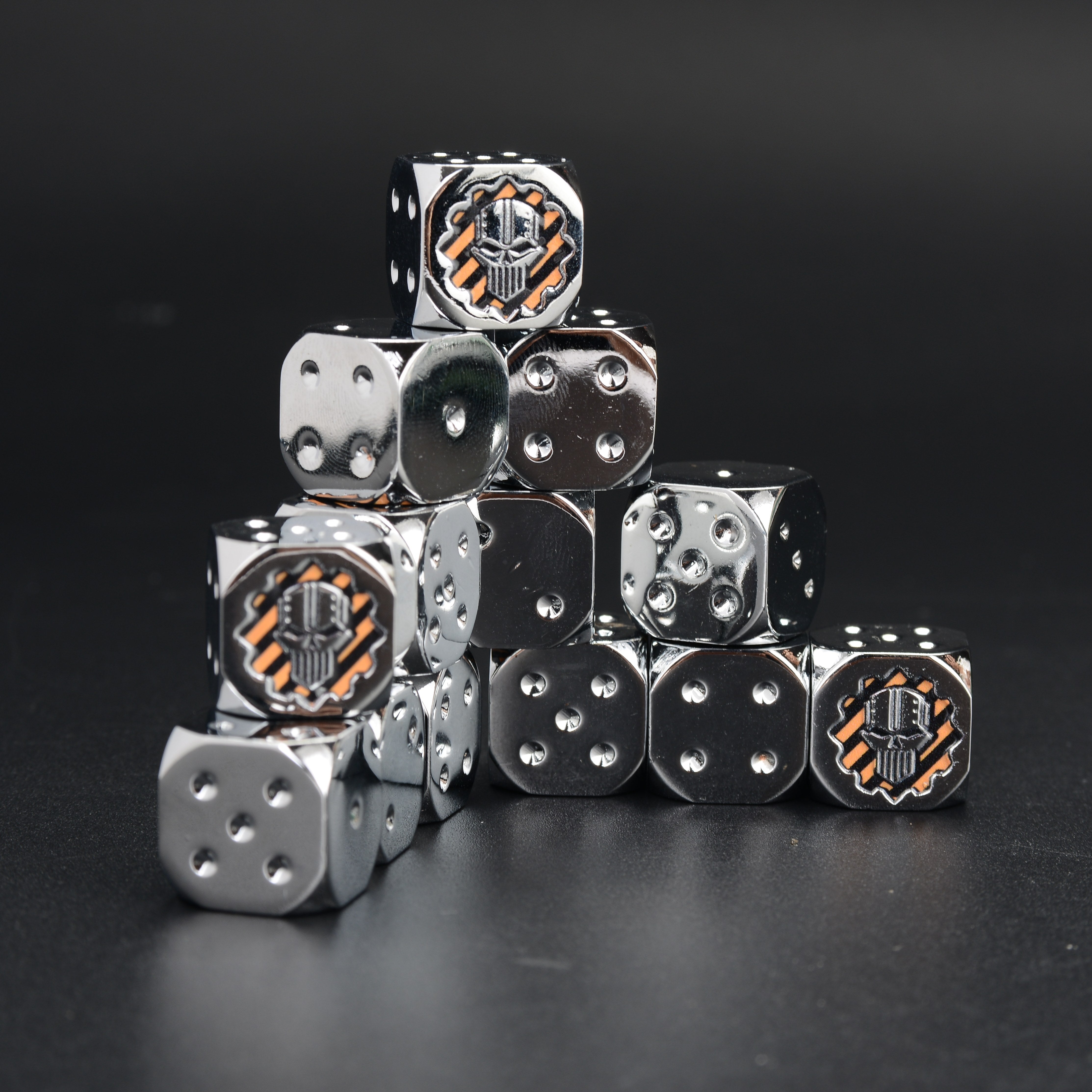 Necron Skull D6 Dice | Metal Warhammer 40K Chrome Steel Gaming