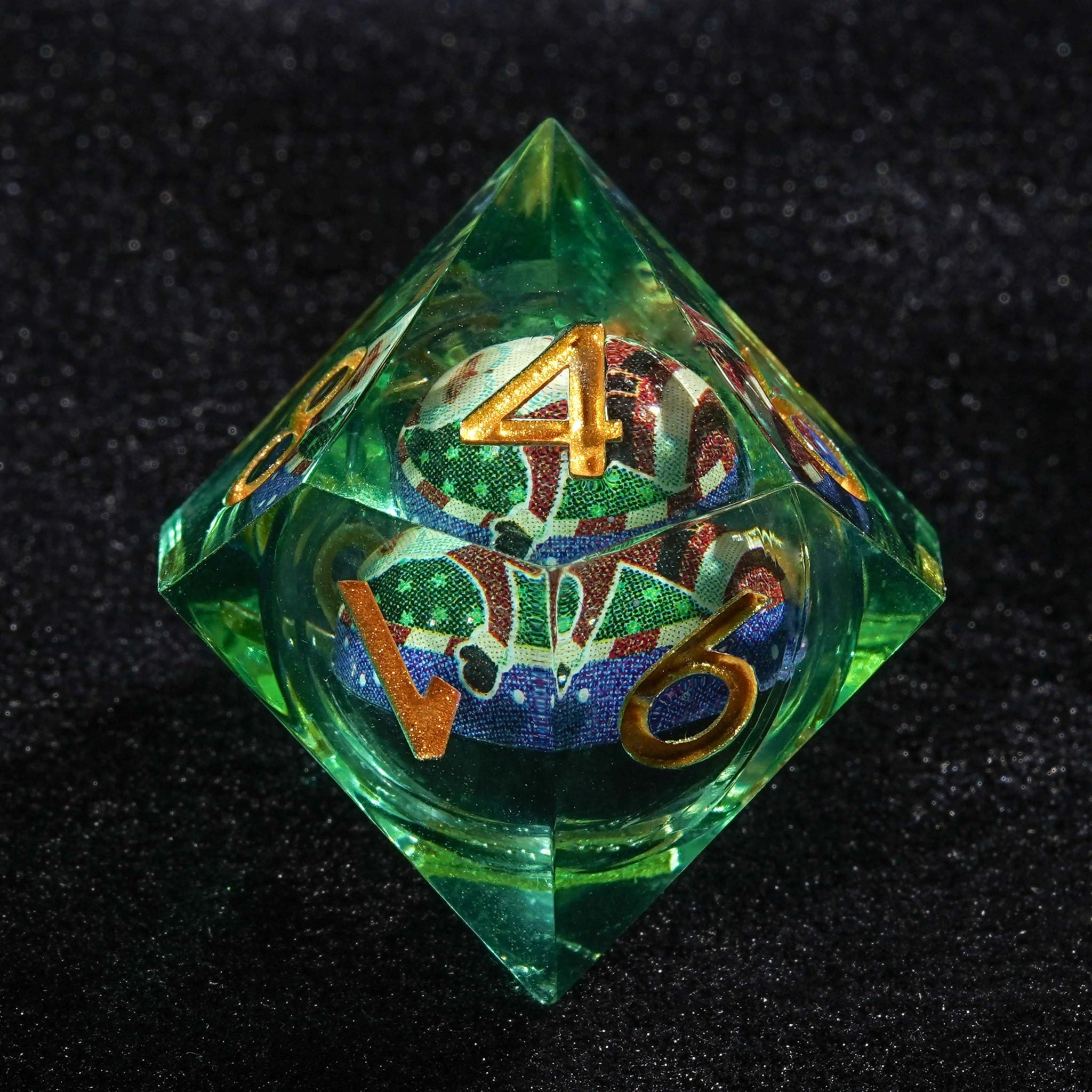 Night of Carnival - Green Resin Christmas Kernel Dice Set + Gold Font - Bear Dice