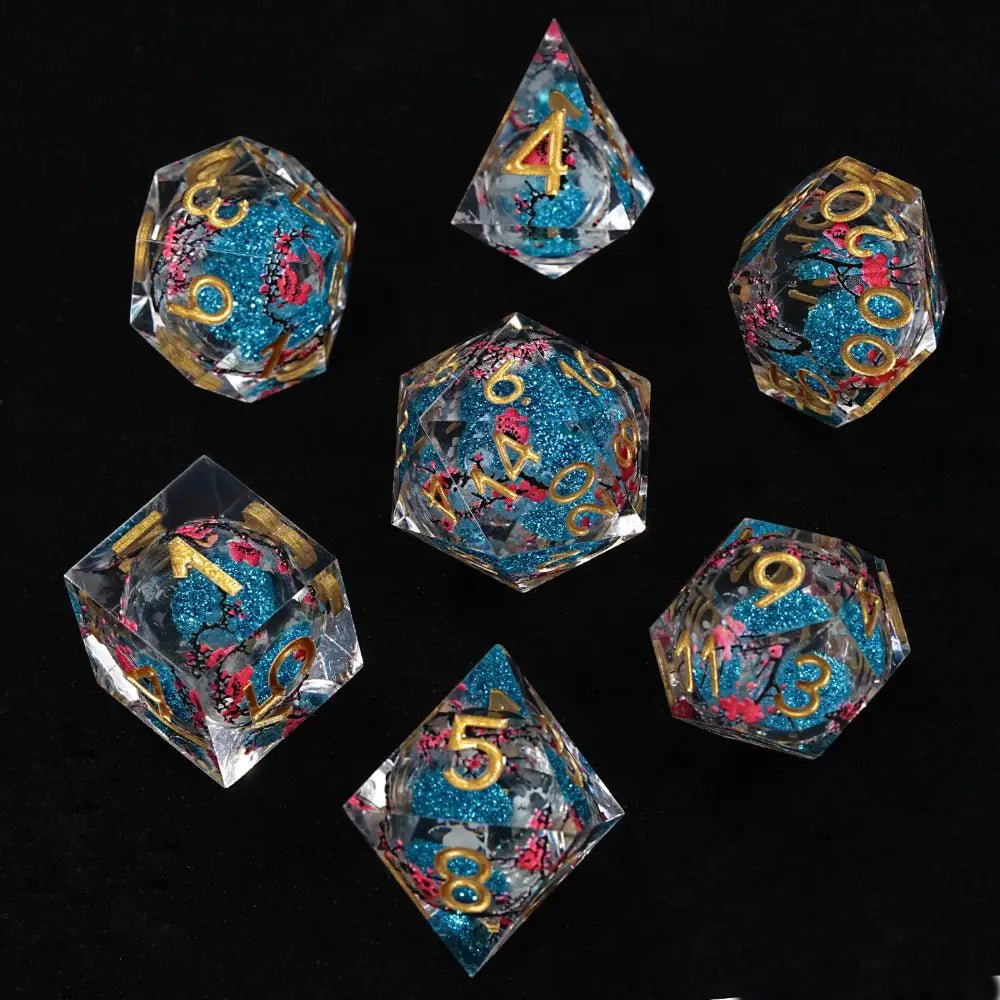 Sharp - edged plum blossom resin DND dice set + gold numbers - Bear Dice
